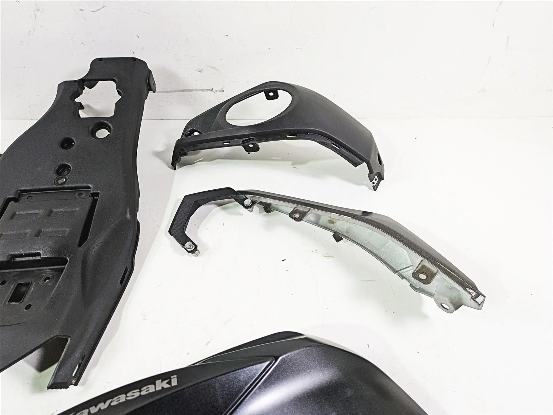 2021 Kawasaki Z125 Pro Fairing Cover Plastics. Incomplete 49133-0011 - Image 5