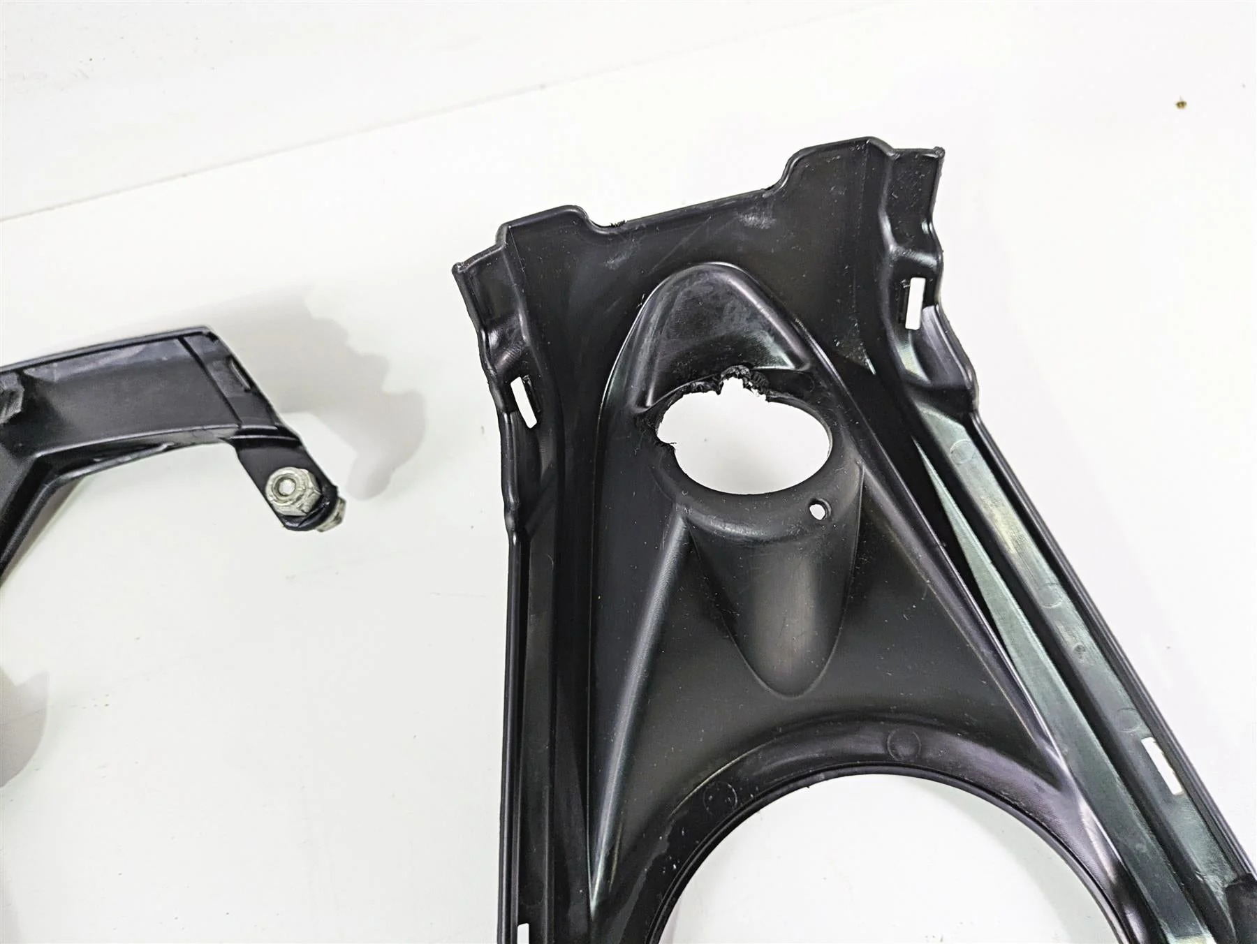 2021 Kawasaki Z125 Pro Fairing Cover Plastics. Incomplete 49133-0011 - Image 7