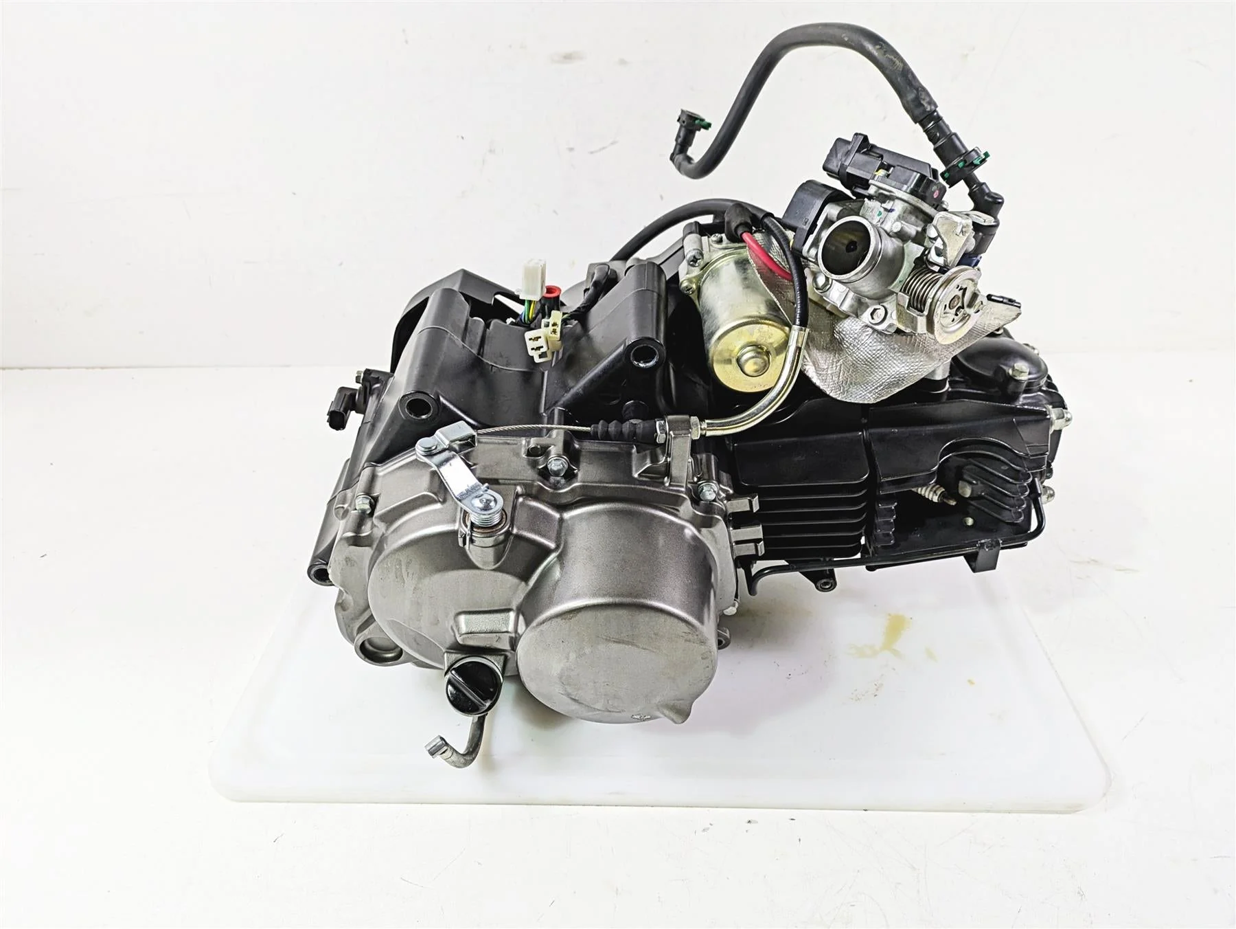 2021 Kawasaki Z125 Pro  Running Engine Motor + Throttle Body - Video 14080-0747 - Image 2