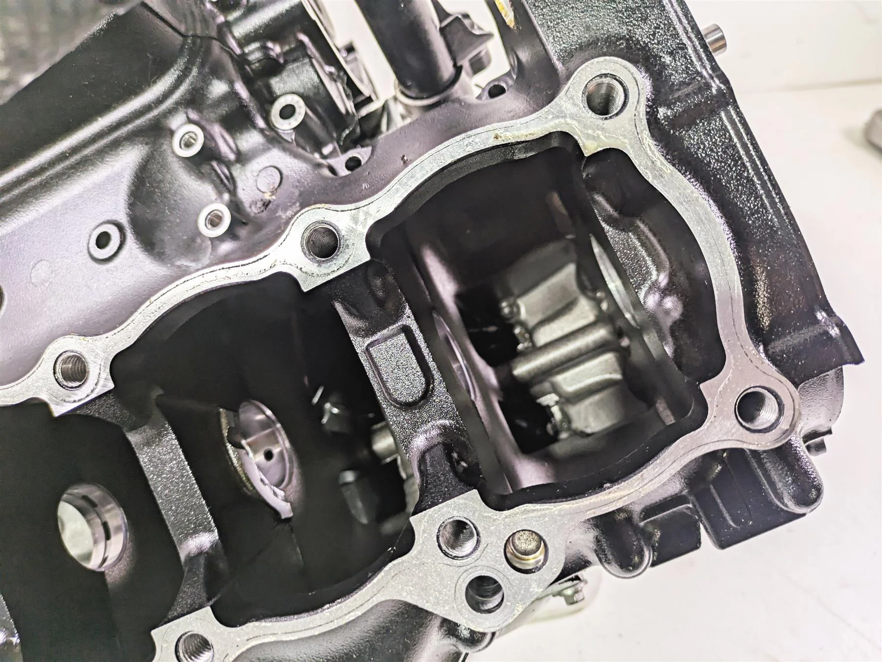 2021 Kawasaki Z900 ZR900 Bottom Lower End Engine Crankcase 14001-0725 - Image 11