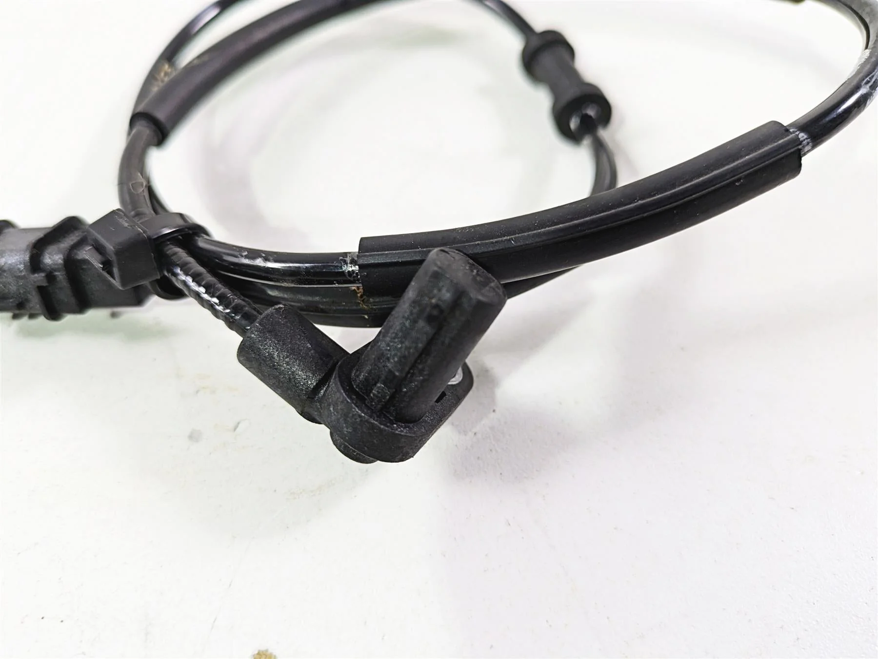 2021 Kawasaki Z900 ZR900 Front Abs Brake Wheel Speed Sensor 21176-0911 - Image 6
