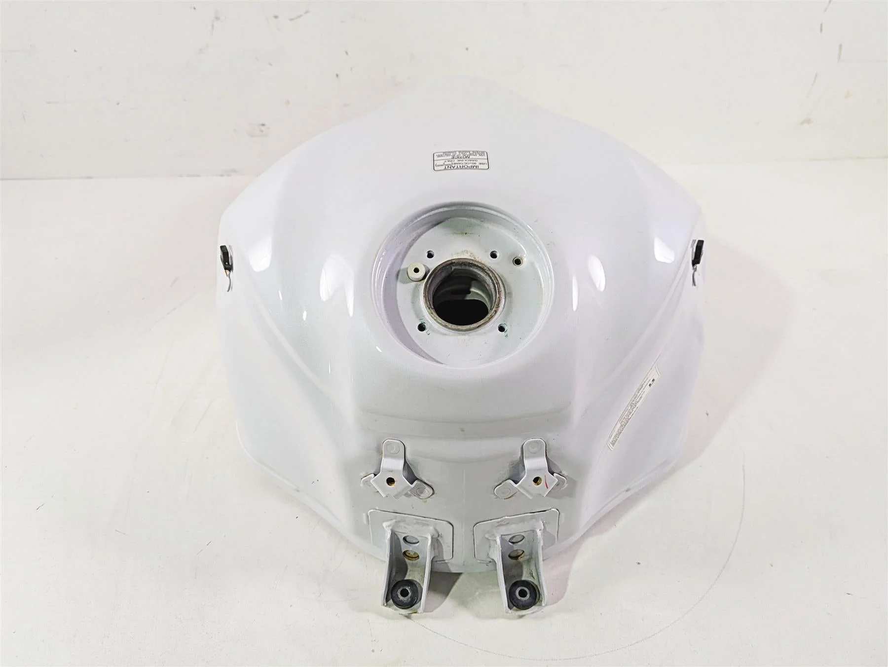 2021 Kawasaki Z900 ZR900 Fuel Gas Petrol Tank Reservoir - Dent Read 51001-0895 - Image 6