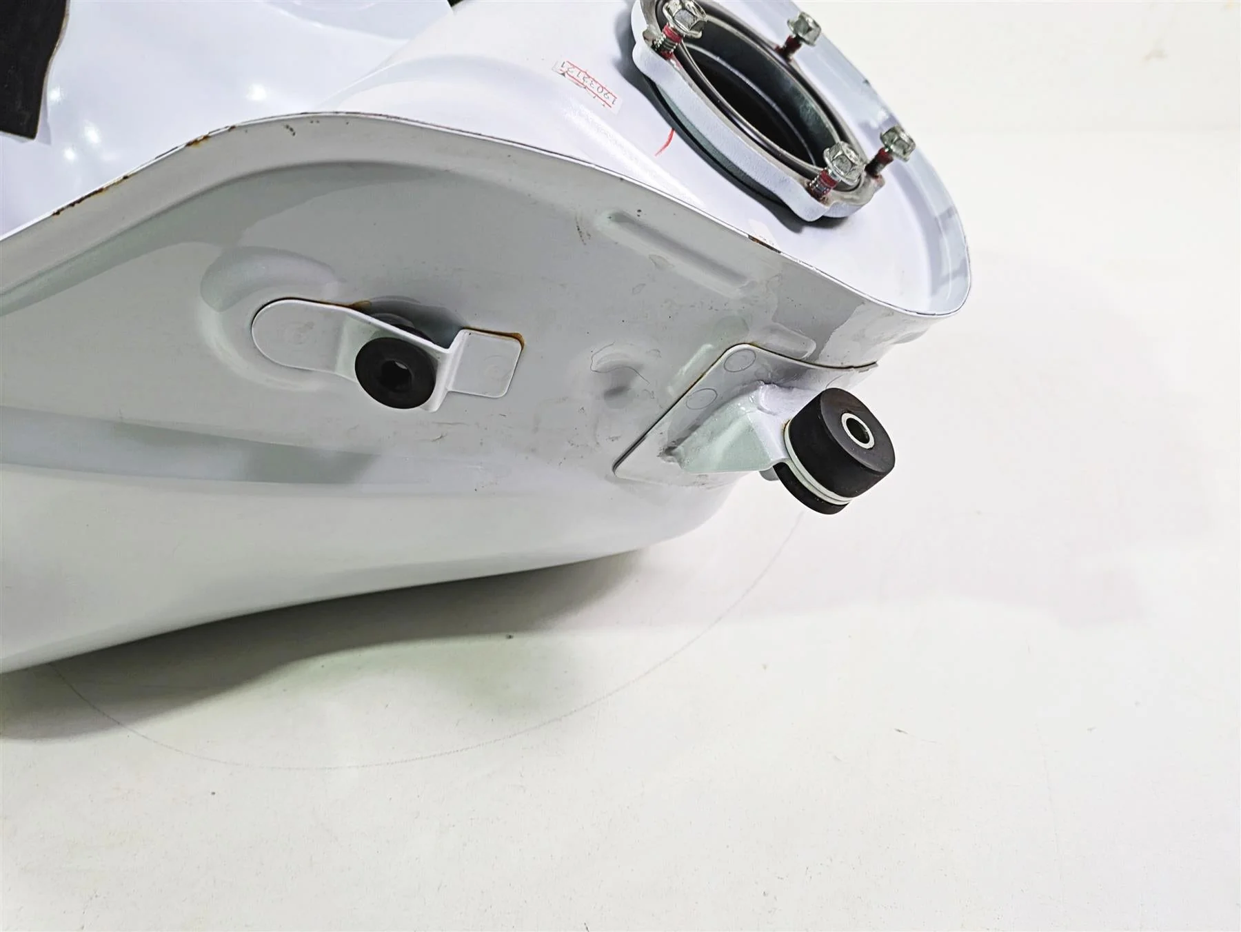 2021 Kawasaki Z900 ZR900 Fuel Gas Petrol Tank Reservoir - Dent Read 51001-0895 - Image 9