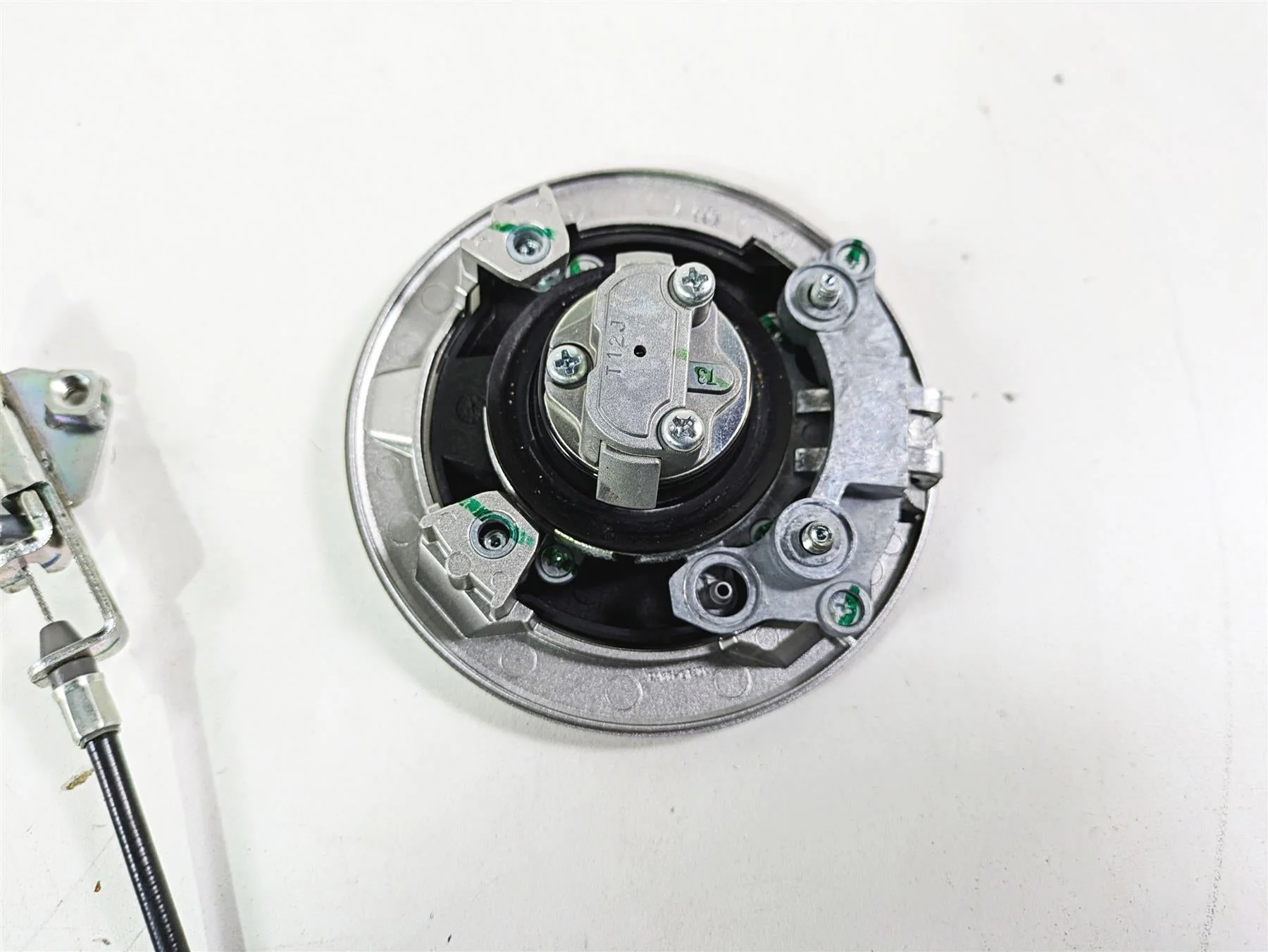 2021 Kawasaki Z900 ZR900 Ignition Switch Key Lock Tank Cap Set 27005-0673 - Image 12
