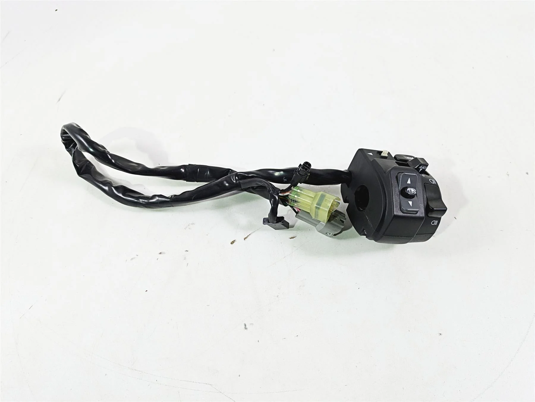 2021 Kawasaki Z900 ZR900 Left Hand Control Switch - Read 46091-0492 - Image 2