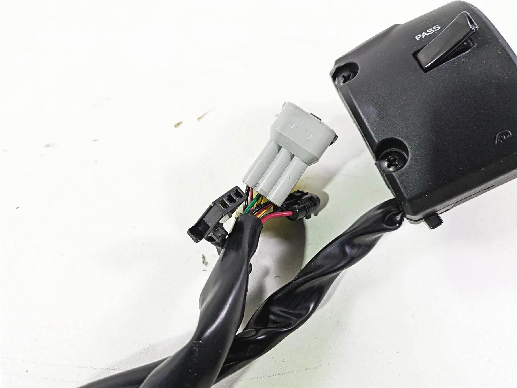 2021 Kawasaki Z900 ZR900 Left Hand Control Switch - Read 46091-0492 - Image 7