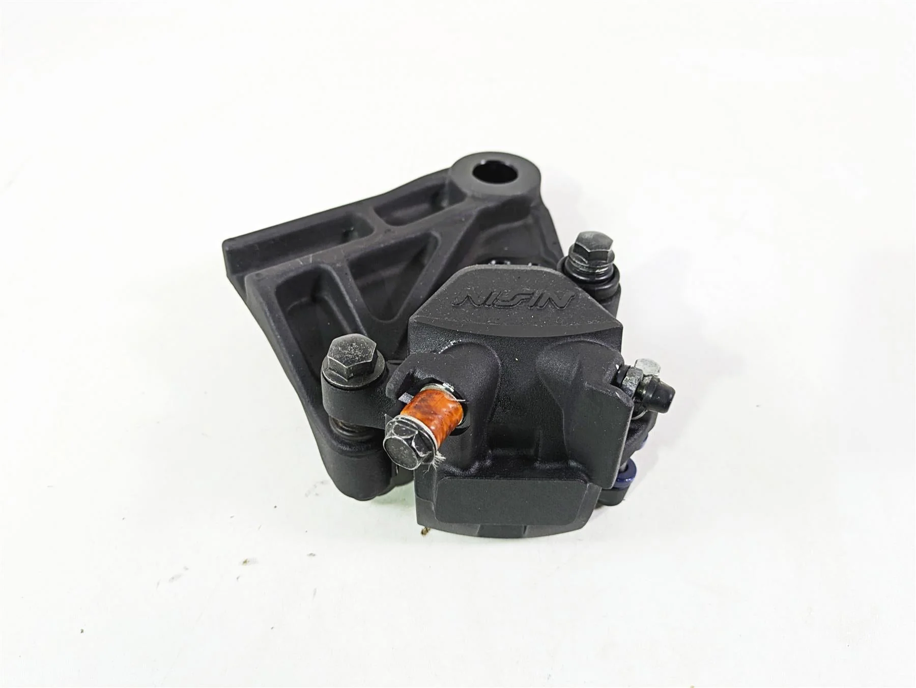 2021 Kawasaki Z900 ZR900 Nissin Rear Brake Caliper & Bracket Set 43080-0156-DJ - Image 3