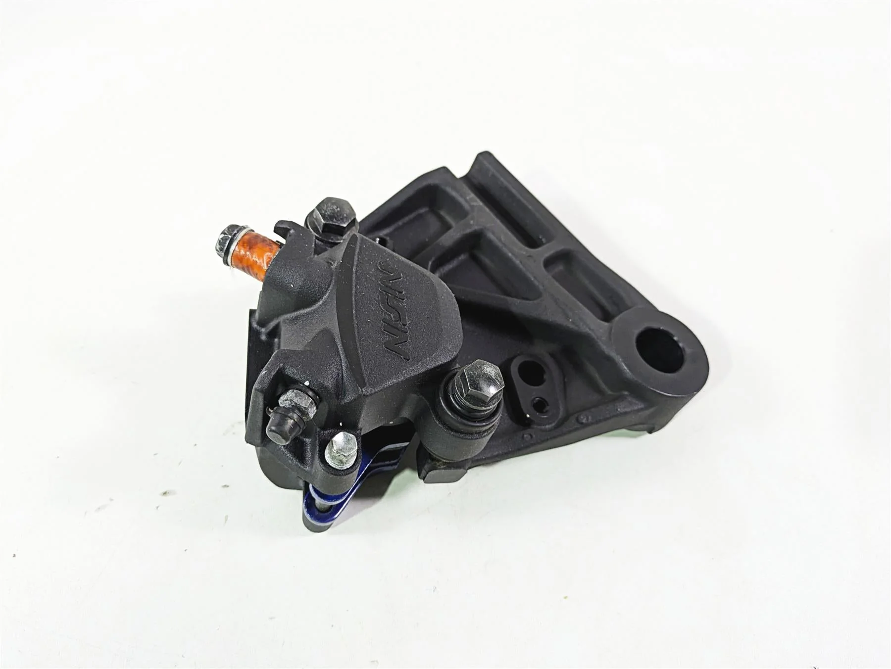 2021 Kawasaki Z900 ZR900 Nissin Rear Brake Caliper & Bracket Set 43080-0156-DJ - Image 4