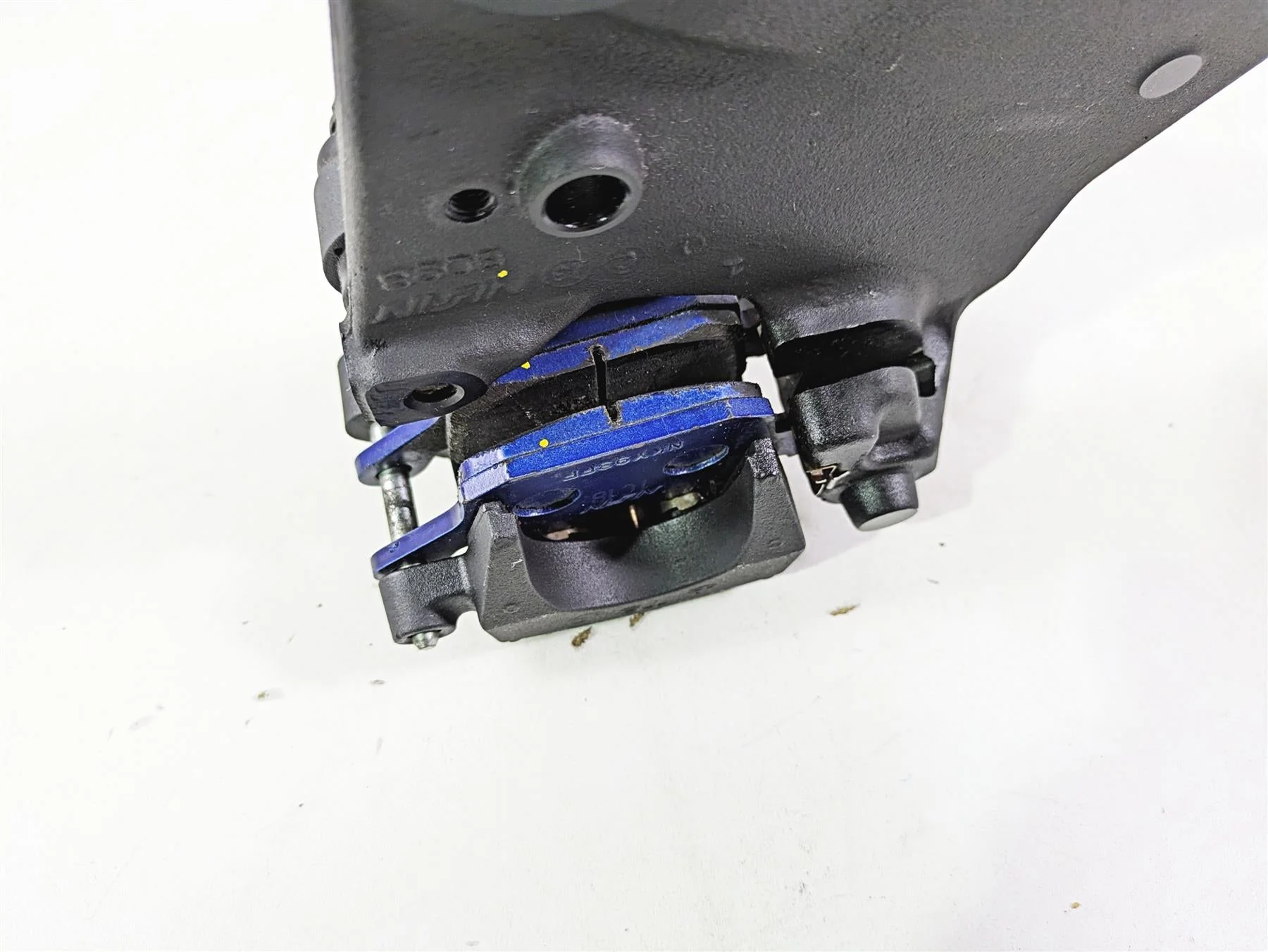 2021 Kawasaki Z900 ZR900 Nissin Rear Brake Caliper & Bracket Set 43080-0156-DJ - Image 8