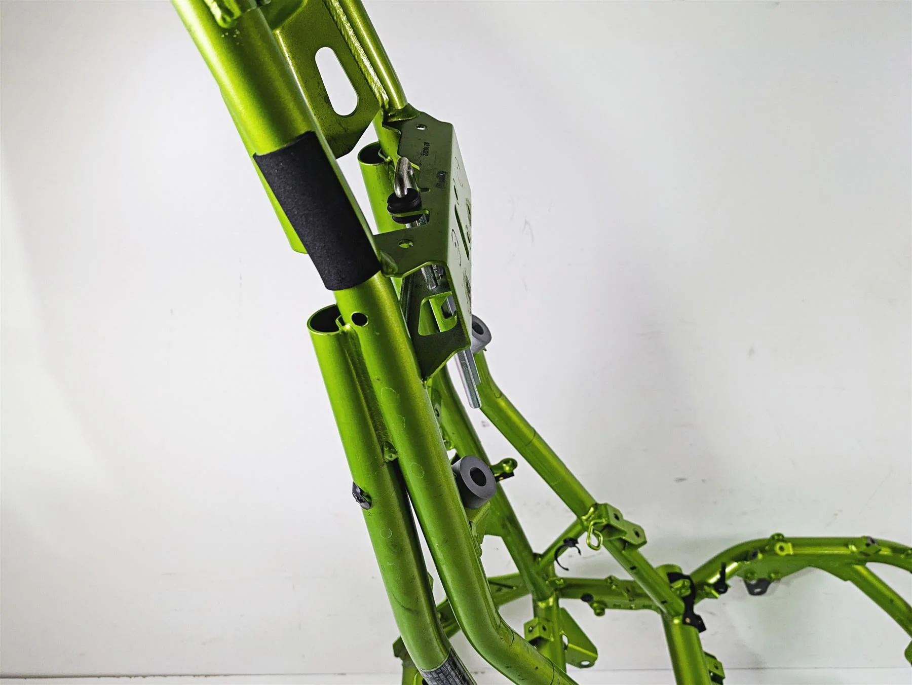 2021 Kawasaki Z900 ZR900 Straight Main Frame Chassis With Clean Virginia Title 32160-1842 - Image 9