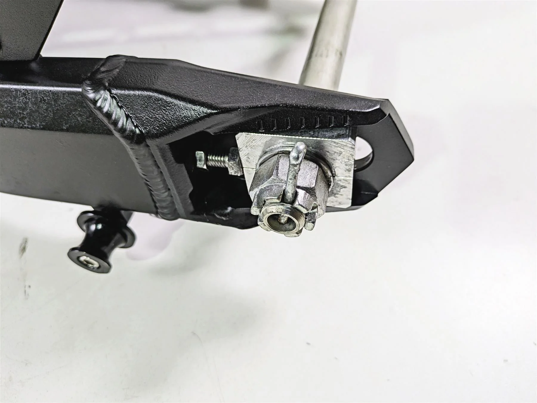 2021 Kawasaki Z900 ZR900 Swingarm + Shock & Linkage Set 33001-0732 45014-0646 - Image 10