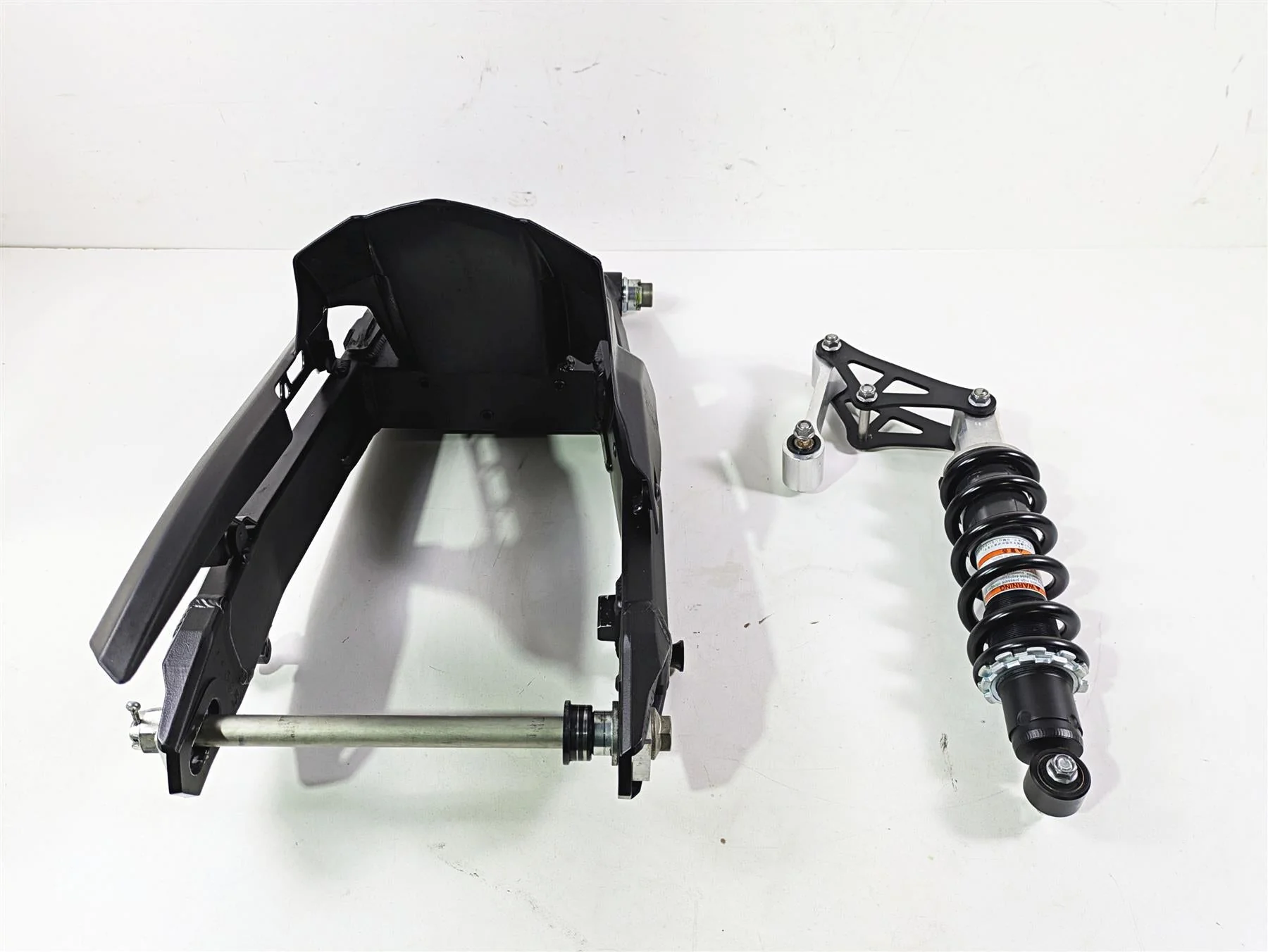 2021 Kawasaki Z900 ZR900 Swingarm + Shock & Linkage Set 33001-0732 45014-0646 - Image 2