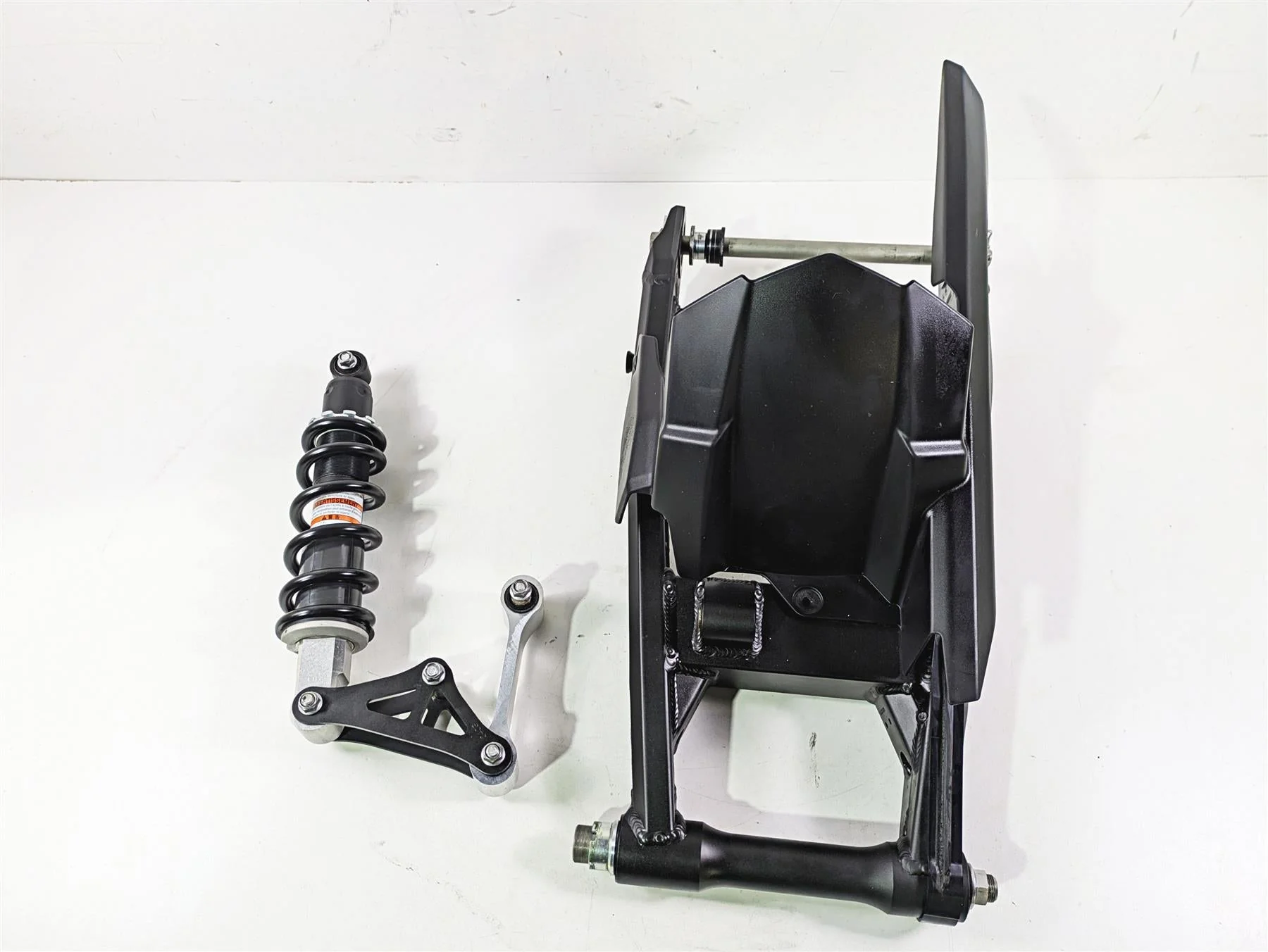 2021 Kawasaki Z900 ZR900 Swingarm + Shock & Linkage Set 33001-0732 45014-0646 - Image 4