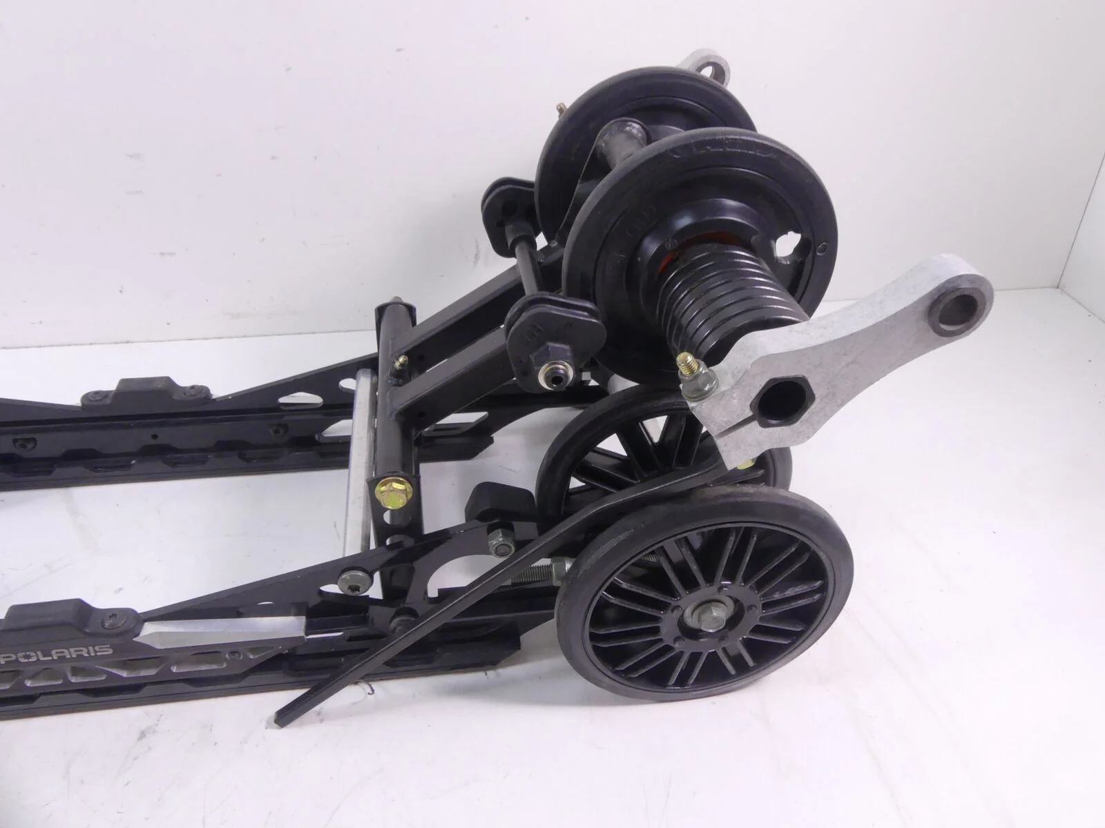 2021 Polaris 650 Matryx Indy VR1 Rear Suspension Running Boards 137" 1544450-067 - Image 5