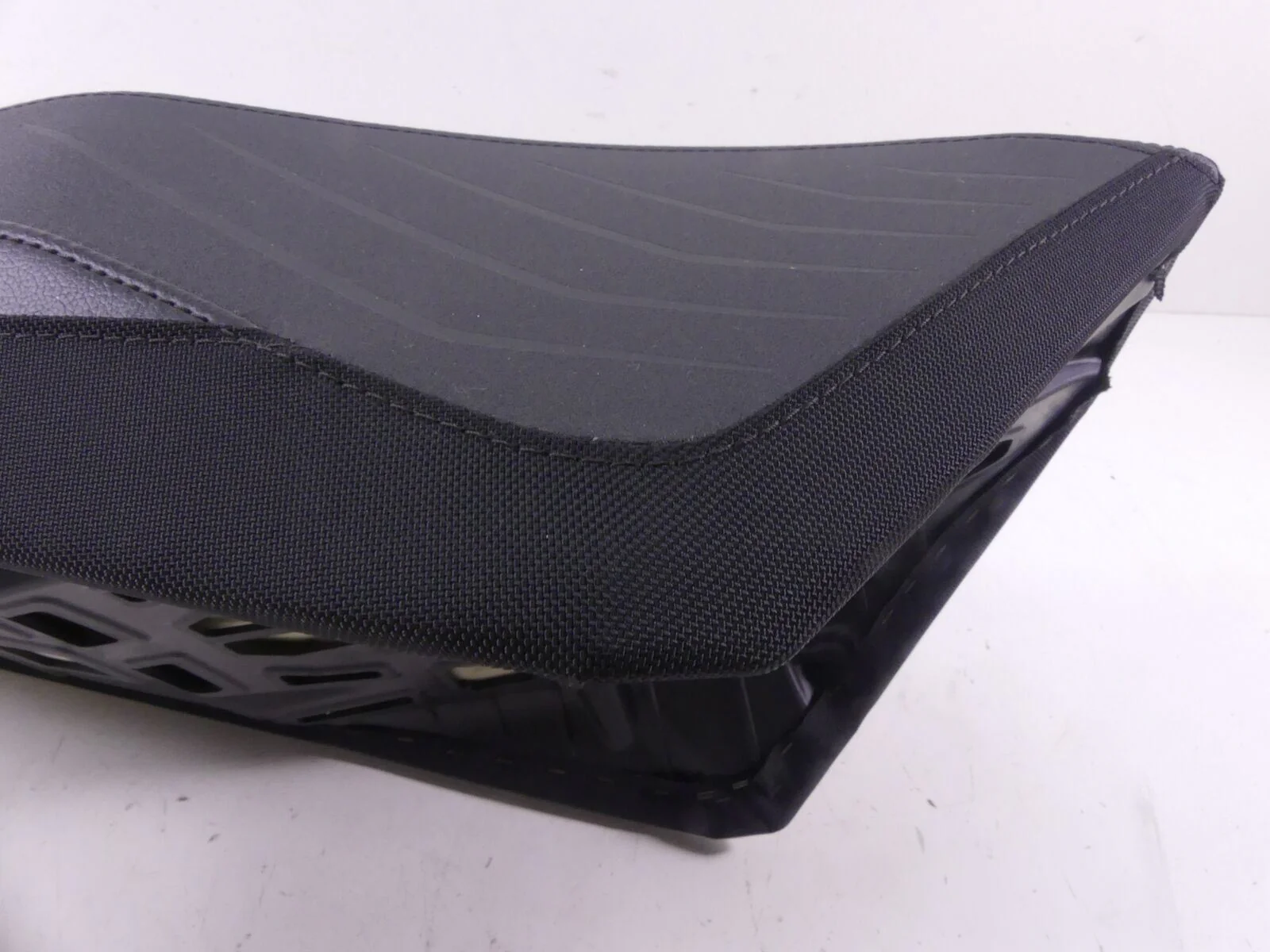 2021 Polaris 650 Matryx Indy VR1 Rider Driver Passenger Dual Saddle Seat 2689675 - Image 6
