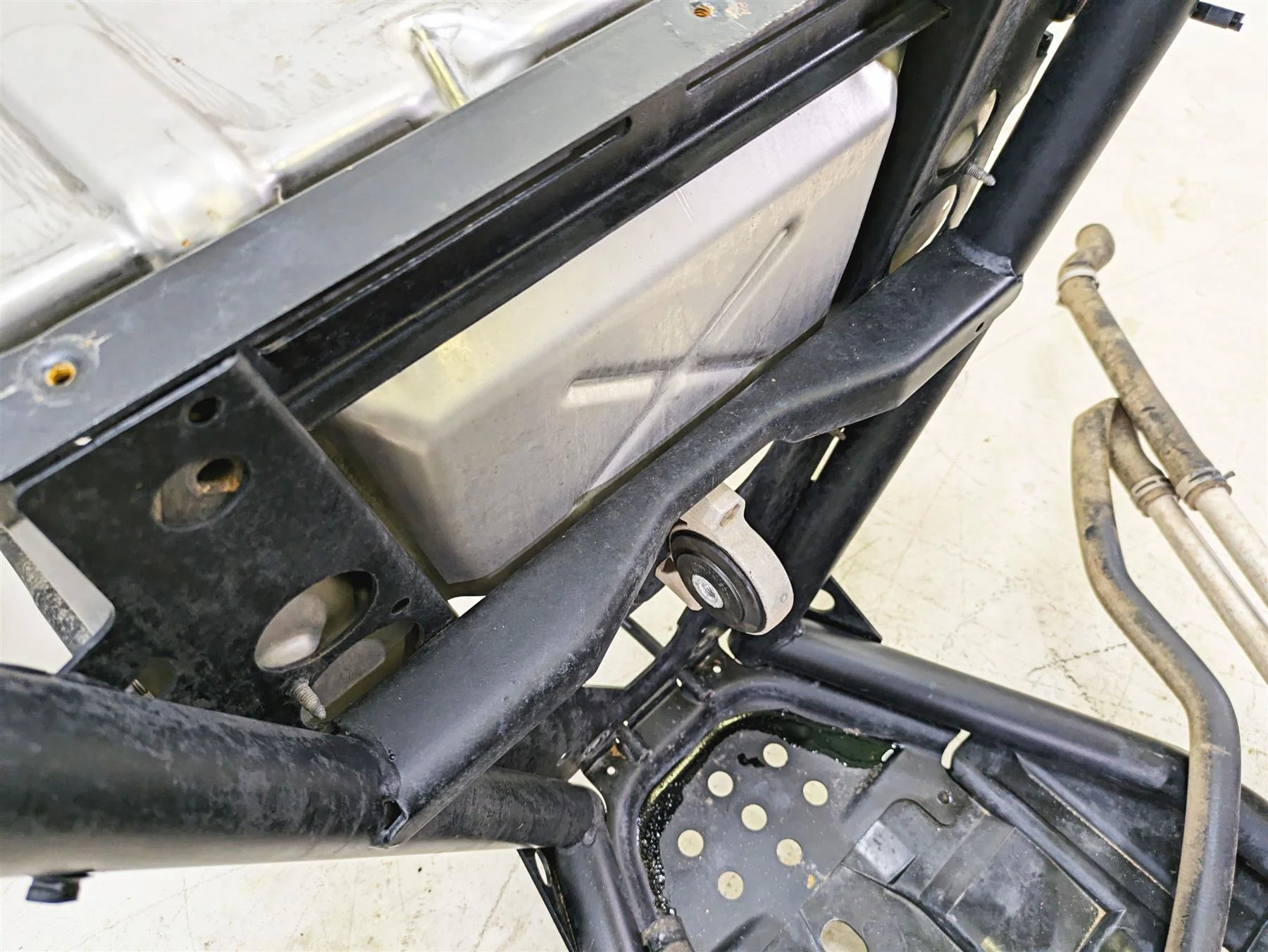 2021 Polaris RZR1000 XP Premium Straight Main Frame & Door Frames With Texas Salvage Title 1024526 - Image 11