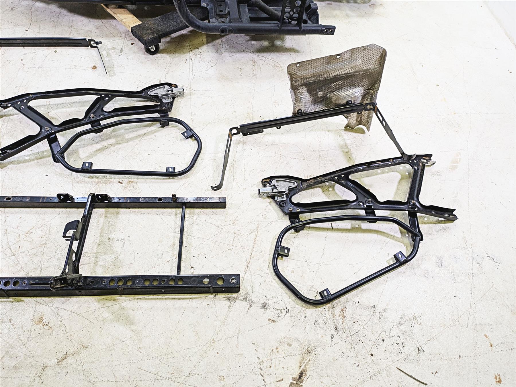 2021 Polaris RZR1000 XP Premium Straight Main Frame & Door Frames With Texas Salvage Title 1024526 - Image 4