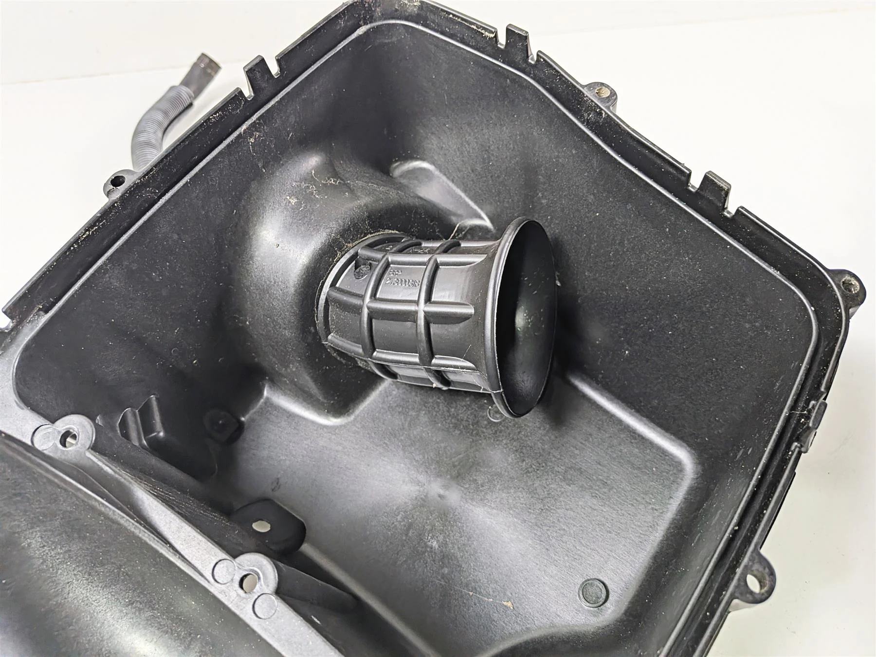 2021 Sea-Doo Spark 900 Trixx Air Box Filter Cleaner 273000385 273000386 - Image 11