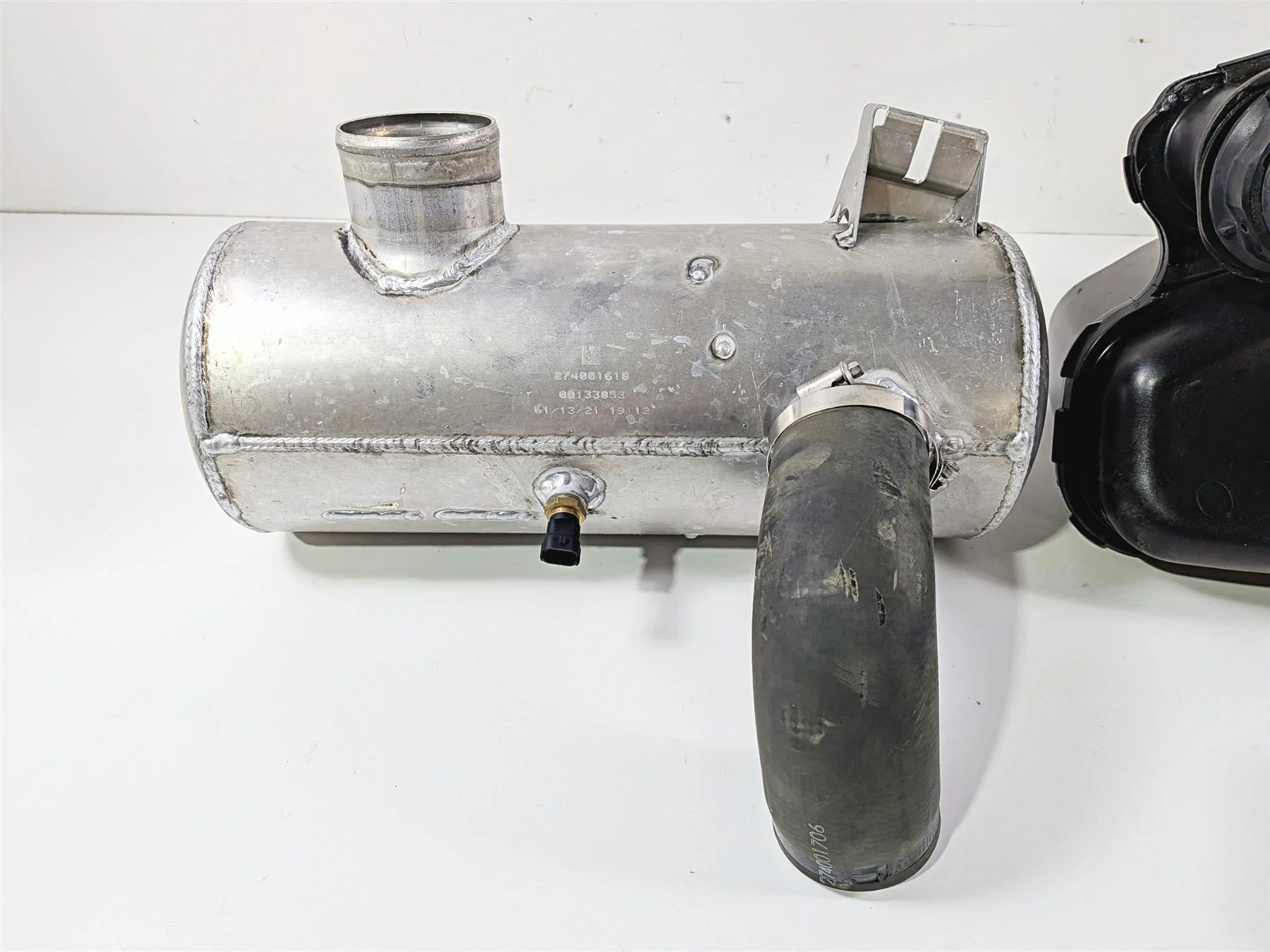 2021 Sea-Doo Spark 900 Trixx Exhaust Muffler Resonator Set 274001451 274001618 - Image 3