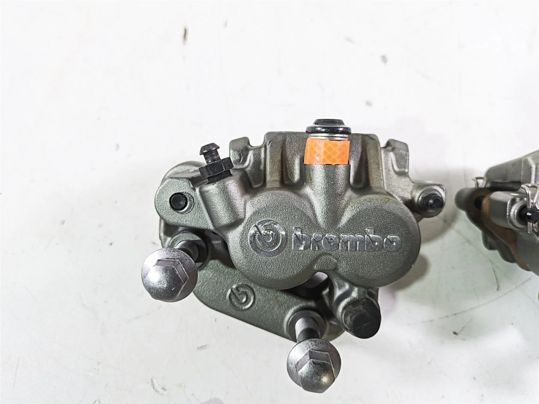 2021 Yamaha Tenere 700 XTZ7 Brembo Front Brake Caliper Set BW3-F580T BW3-F580U - Image 6