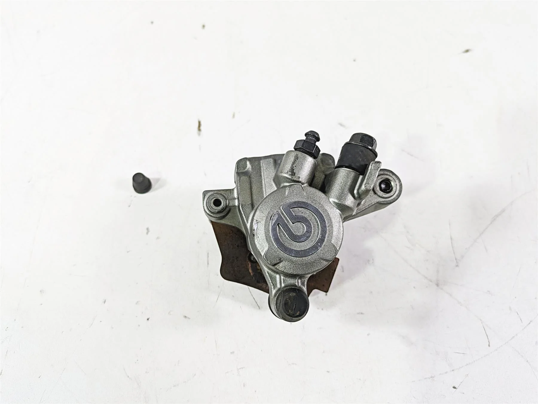 2021 Yamaha Tenere 700 XTZ7 Brembo Rear Brake Caliper BW3-F580W-00-00 - Image 8