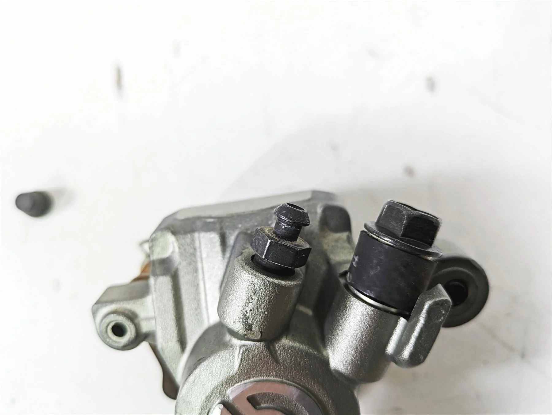2021 Yamaha Tenere 700 XTZ7 Brembo Rear Brake Caliper BW3-F580W-00-00 - Image 9