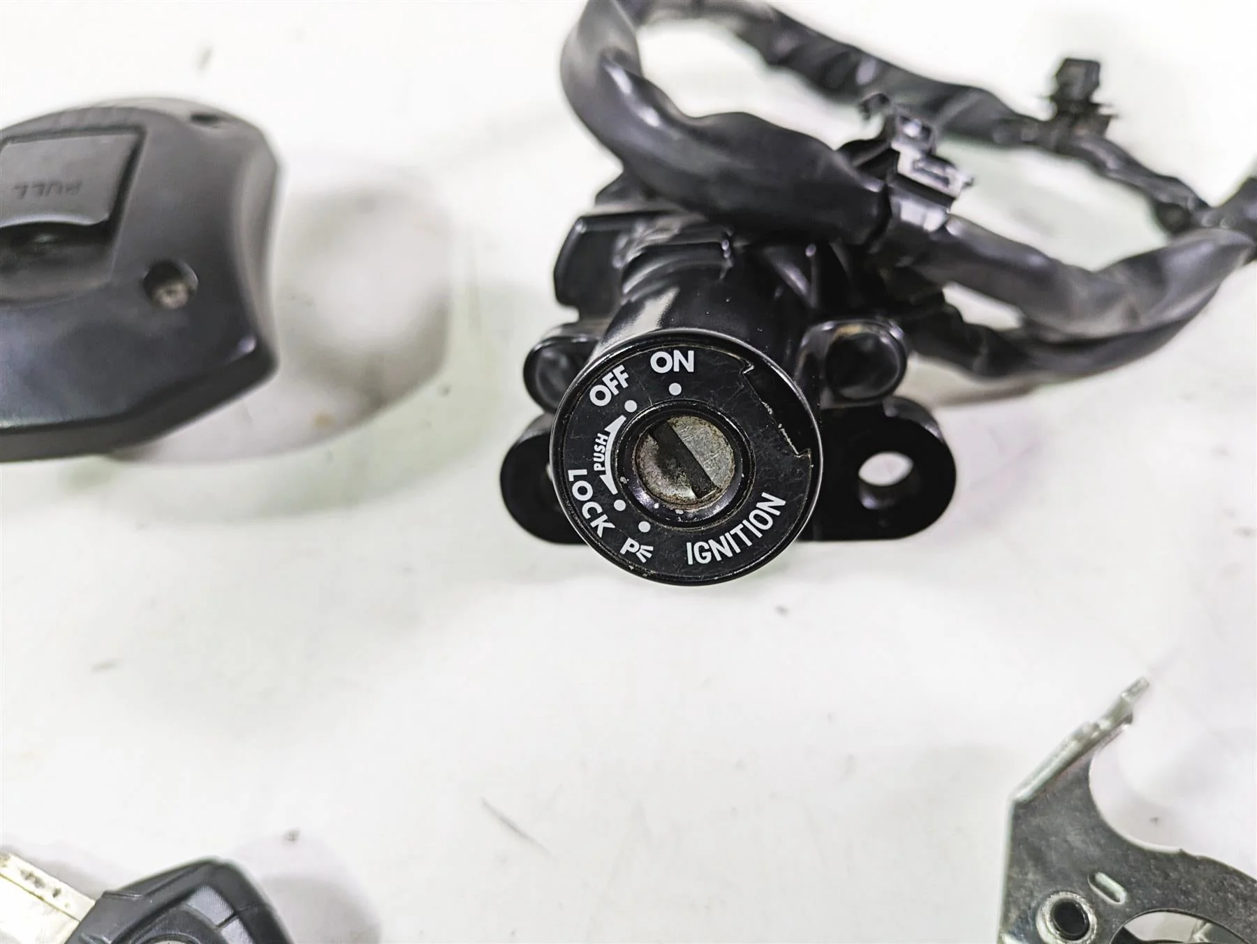 2021 Yamaha Tenere 700 XTZ7 Ignition Switch Key Lock Set BAU-82501-00-00 - Image 6