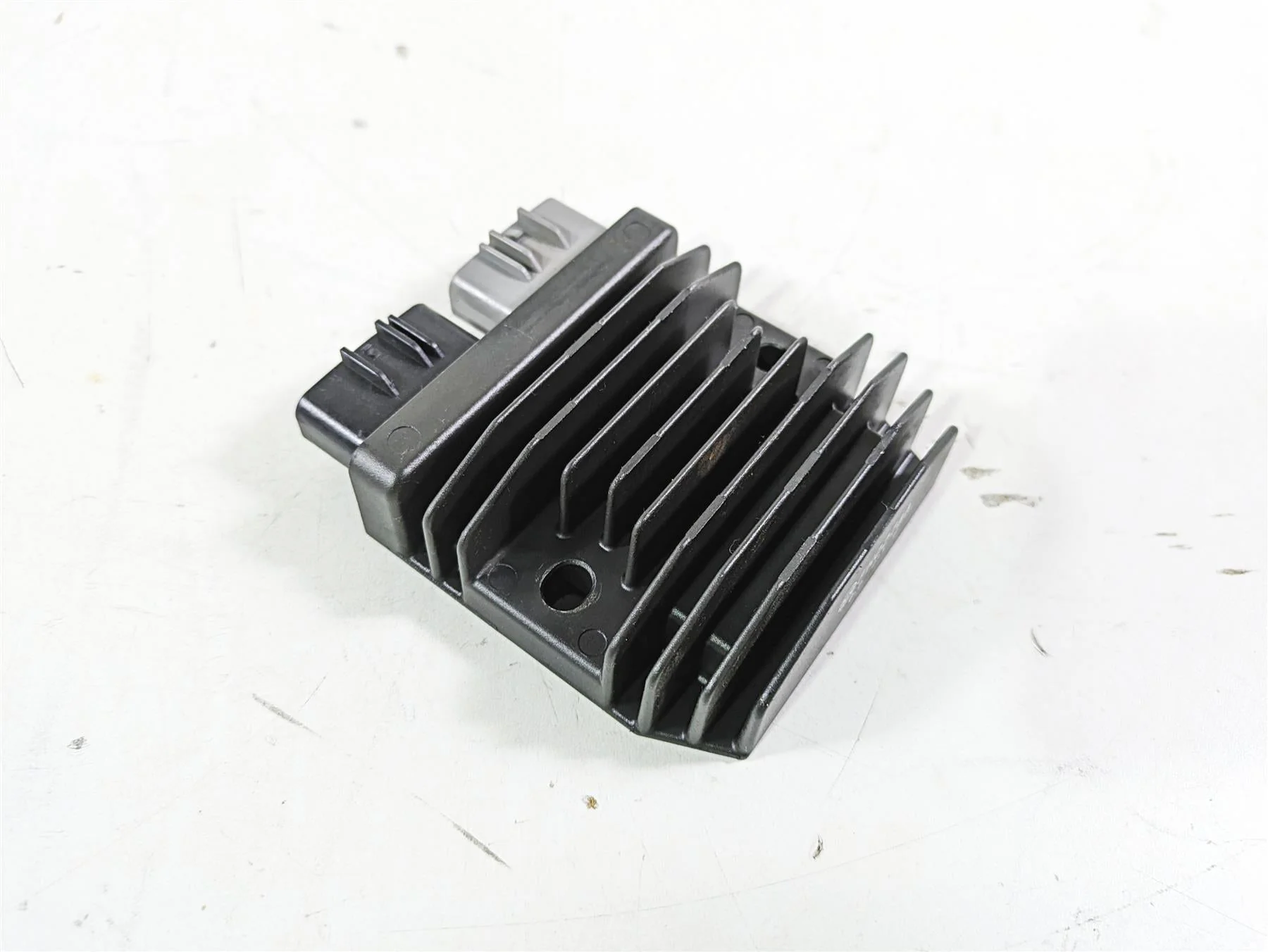 2021 Yamaha Tenere 700 XTZ7 Rectifier Voltage Regulator 1D7-81960-10-00 FH027AA - Image 10