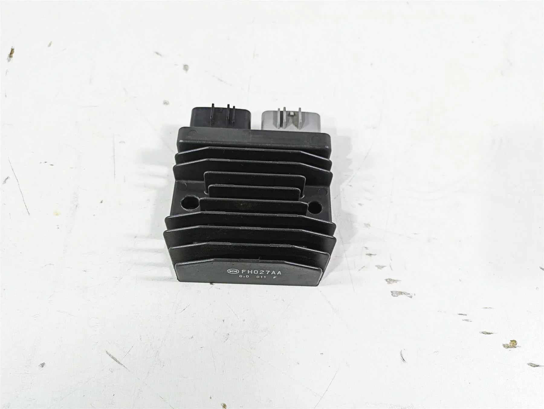 2021 Yamaha Tenere 700 XTZ7 Rectifier Voltage Regulator 1D7-81960-10-00 FH027AA - Image 4