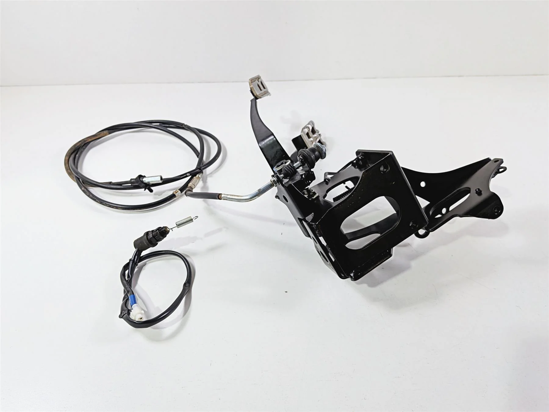 2021 Yamaha YXZ1000R EPS SS SE Foot Pedal Set & Cables B57-F2548-01-00 - Image 6