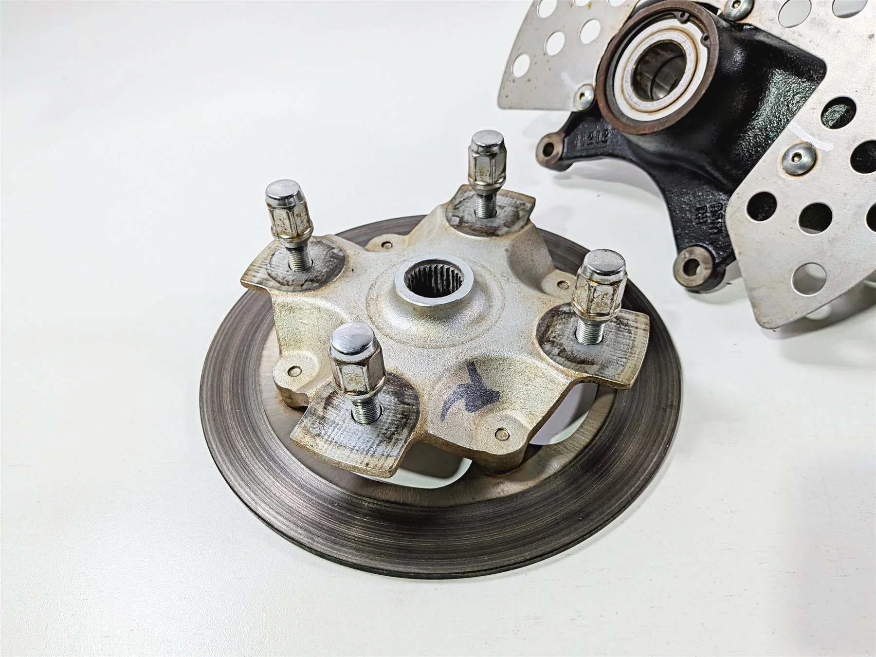 2021 Yamaha YXZ1000R EPS SS SE Front Right Knee Assembly B5H-F3502-00-00 - Image 3
