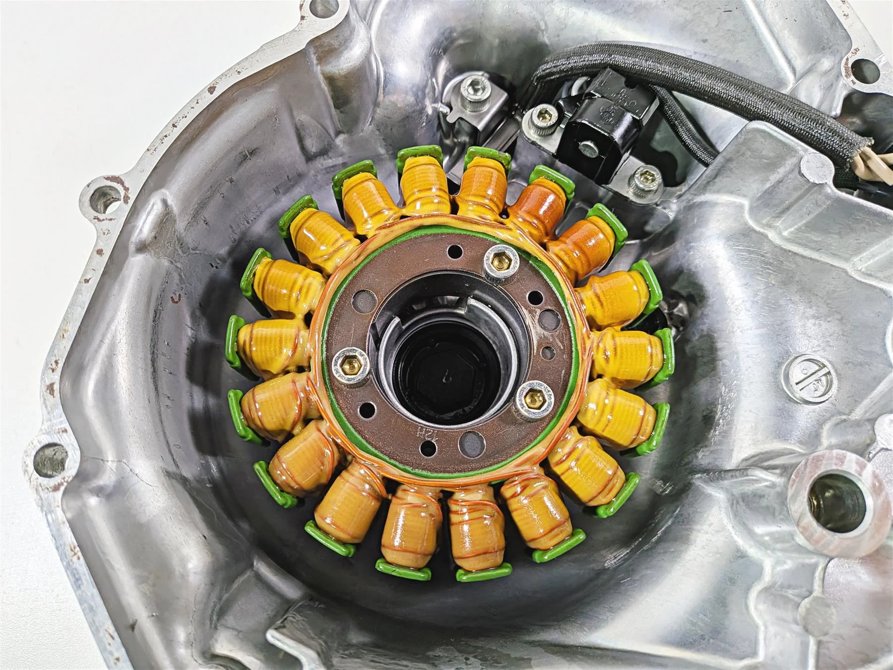 2021 Yamaha YXZ1000R EPS SS SE Stator Alternator & Cover B5H-81410-00-00 - Image 10