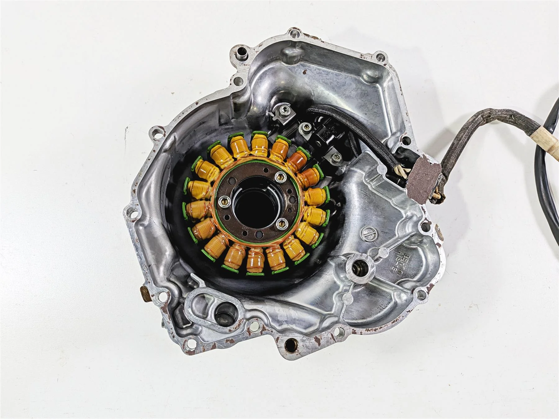 2021 Yamaha YXZ1000R EPS SS SE Stator Alternator & Cover B5H-81410-00-00 - Image 9