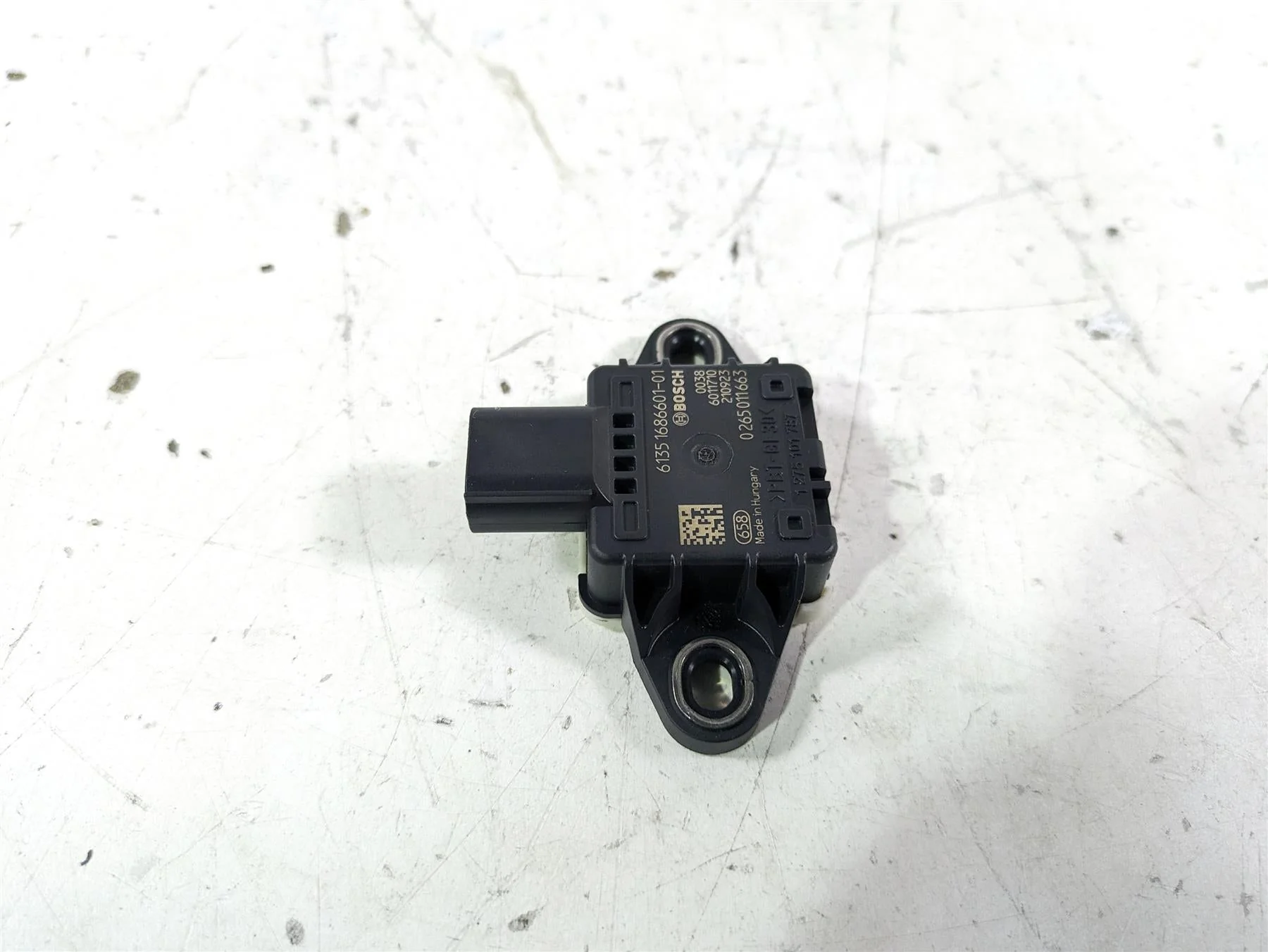 2022 BMW R1250 RT K052 Bosch Speed Sensor 61351686601 - Image 10