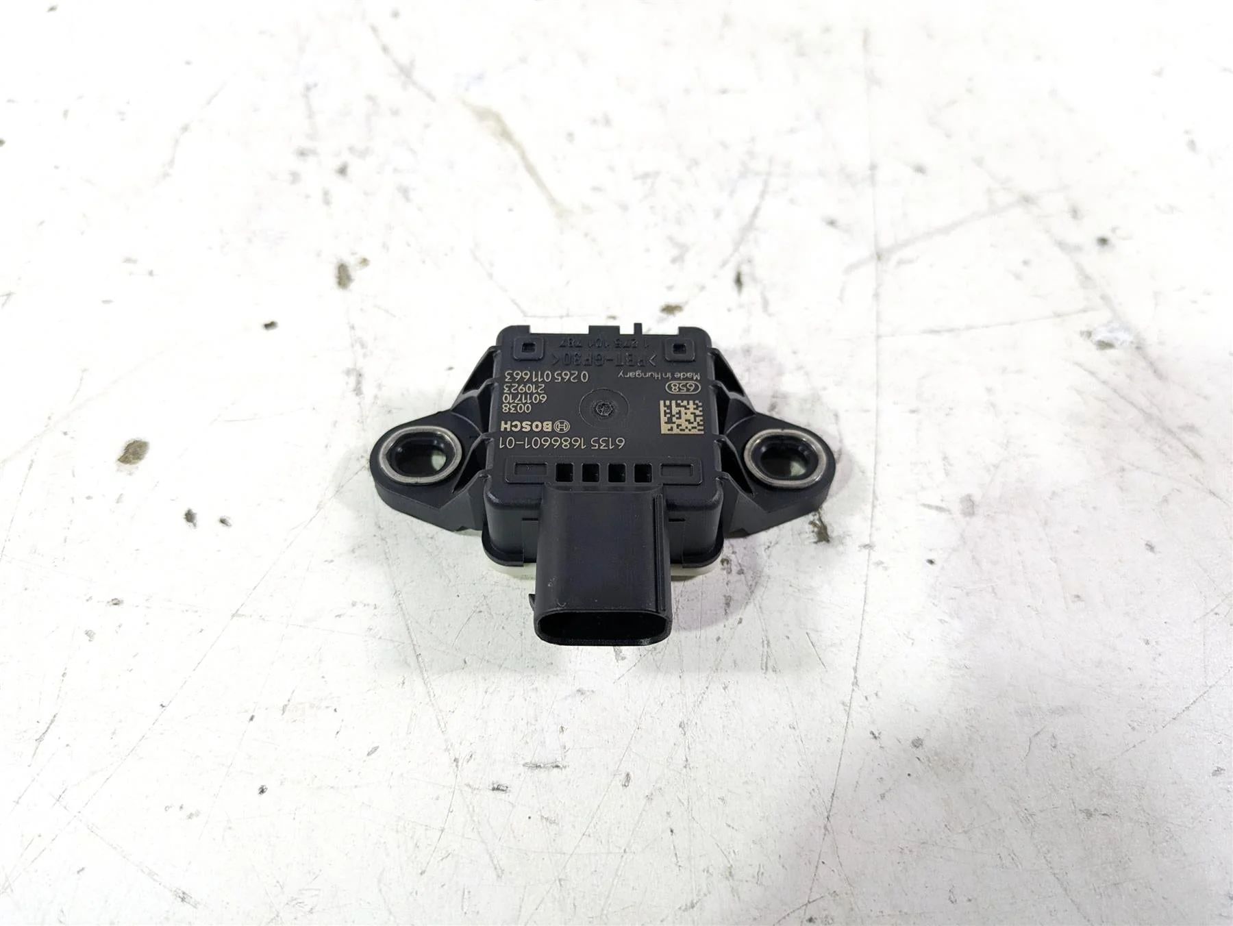 2022 BMW R1250 RT K052 Bosch Speed Sensor 61351686601 - Image 9