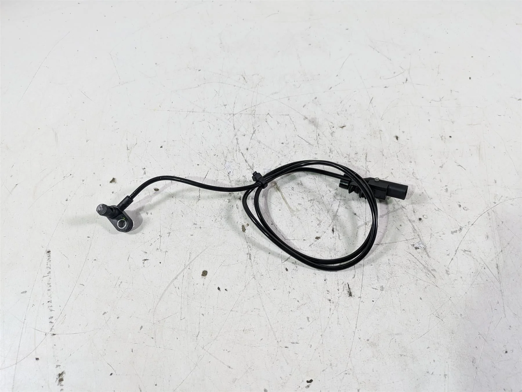 2022 BMW R1250 RT K052 Front Abs Brake Wheel Speed Sensor 34529443105