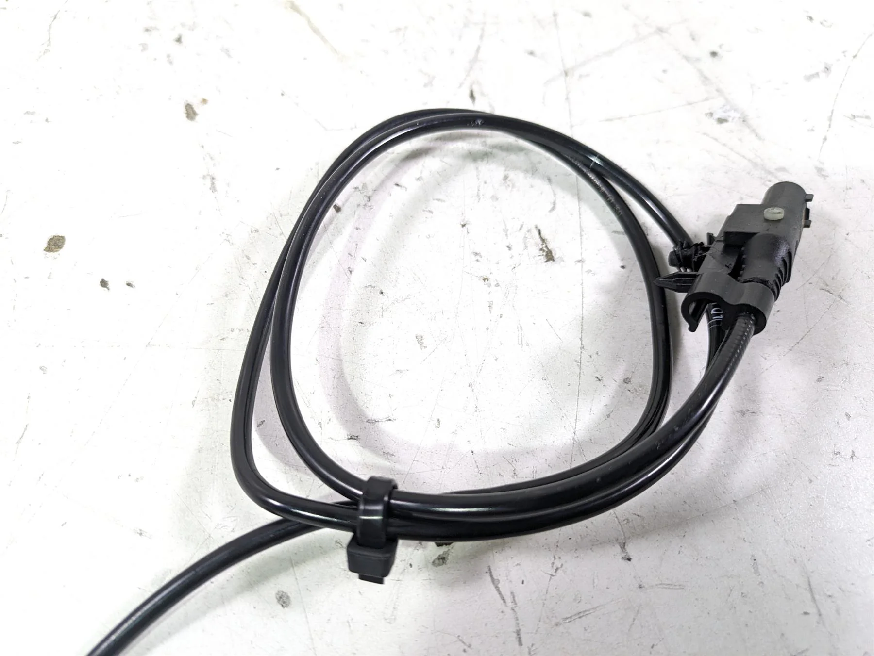 2022 BMW R1250 RT K052 Front Abs Brake Wheel Speed Sensor 34529443105 - Image 11