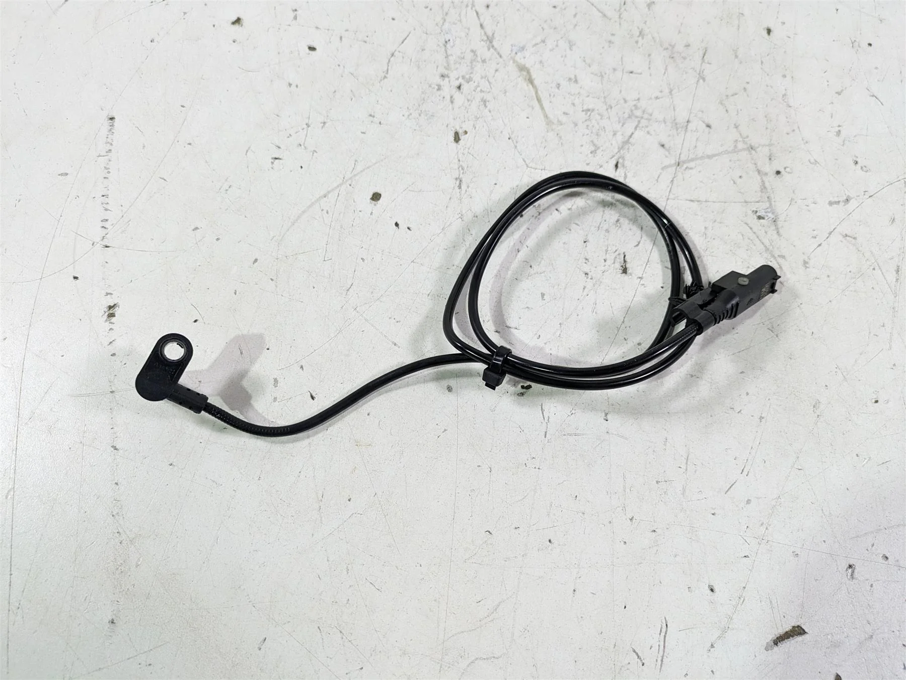 2022 BMW R1250 RT K052 Front Abs Brake Wheel Speed Sensor 34529443105 - Image 8