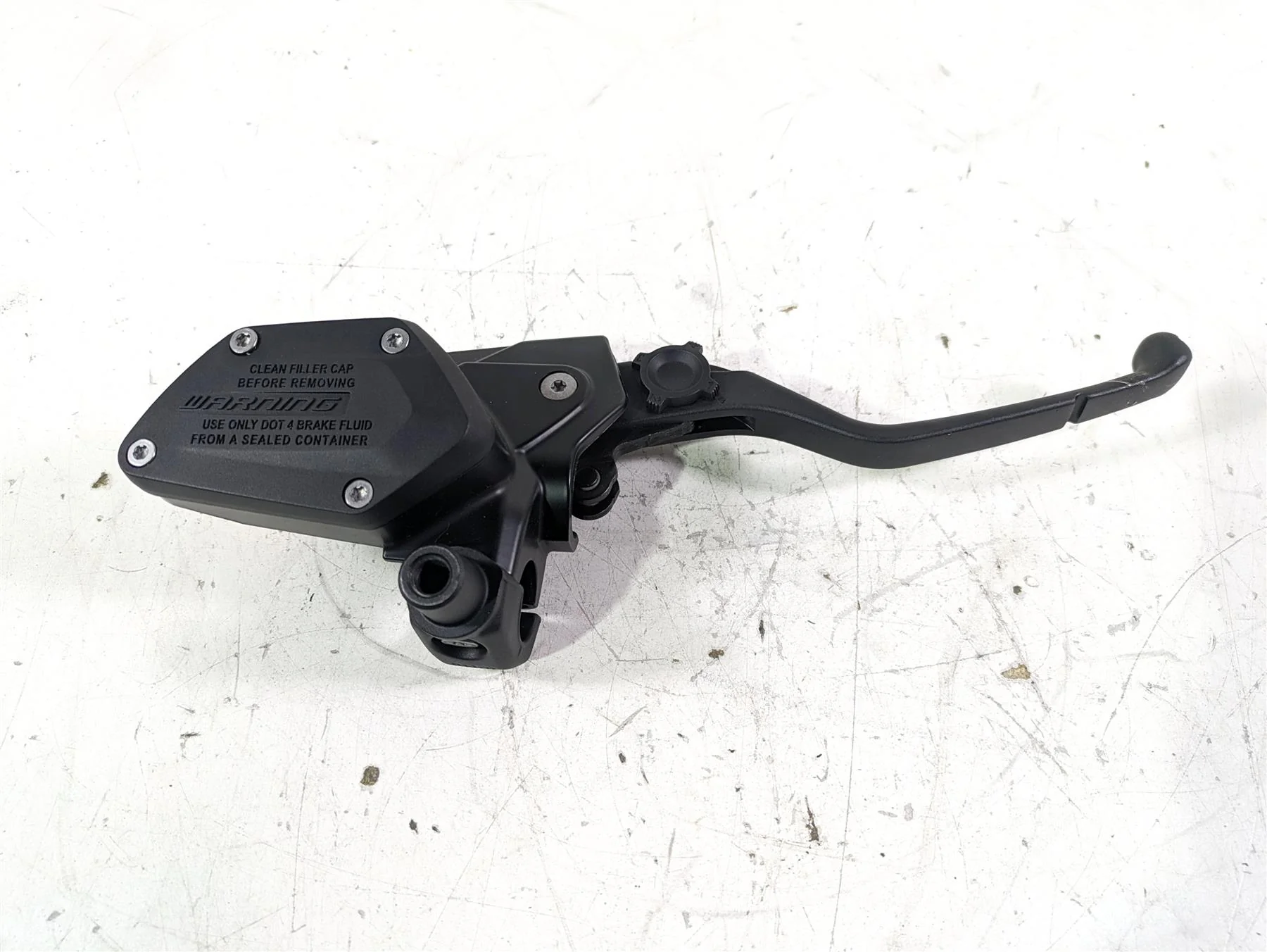 2022 BMW R1250 RT K052 Front Brake Master Cylinder 32728559604