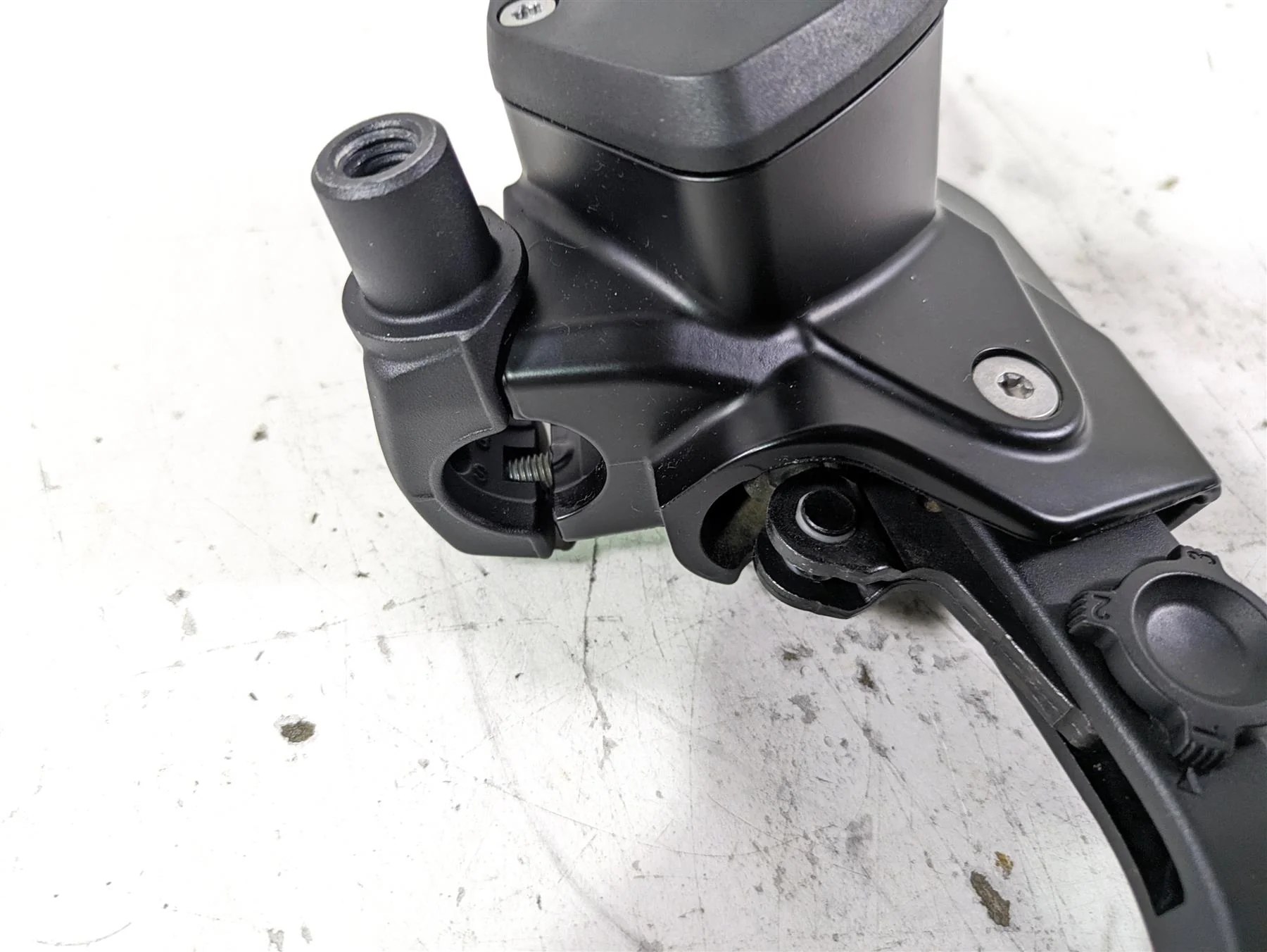 2022 BMW R1250 RT K052 Front Brake Master Cylinder 32728559604 - Image 7