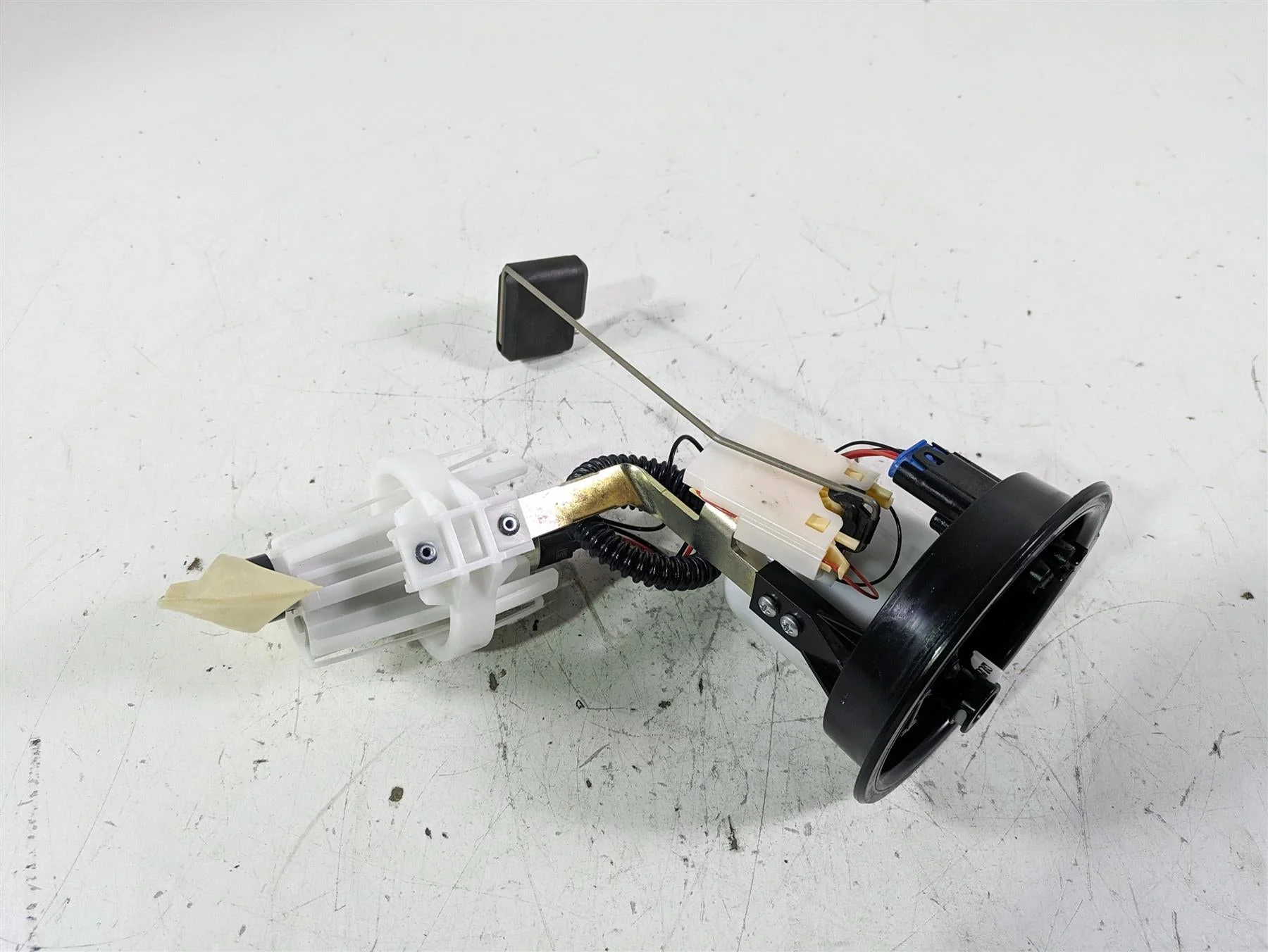 2022 BMW R1250 RT K052 Fuel Gas Petrol Pump & Sender 16148393577 - Image 11