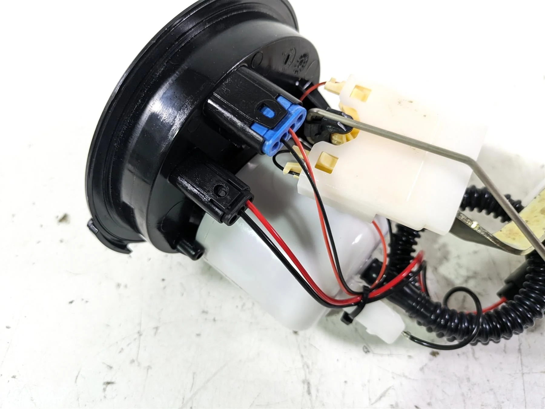 2022 BMW R1250 RT K052 Fuel Gas Petrol Pump & Sender 16148393577 - Image 5