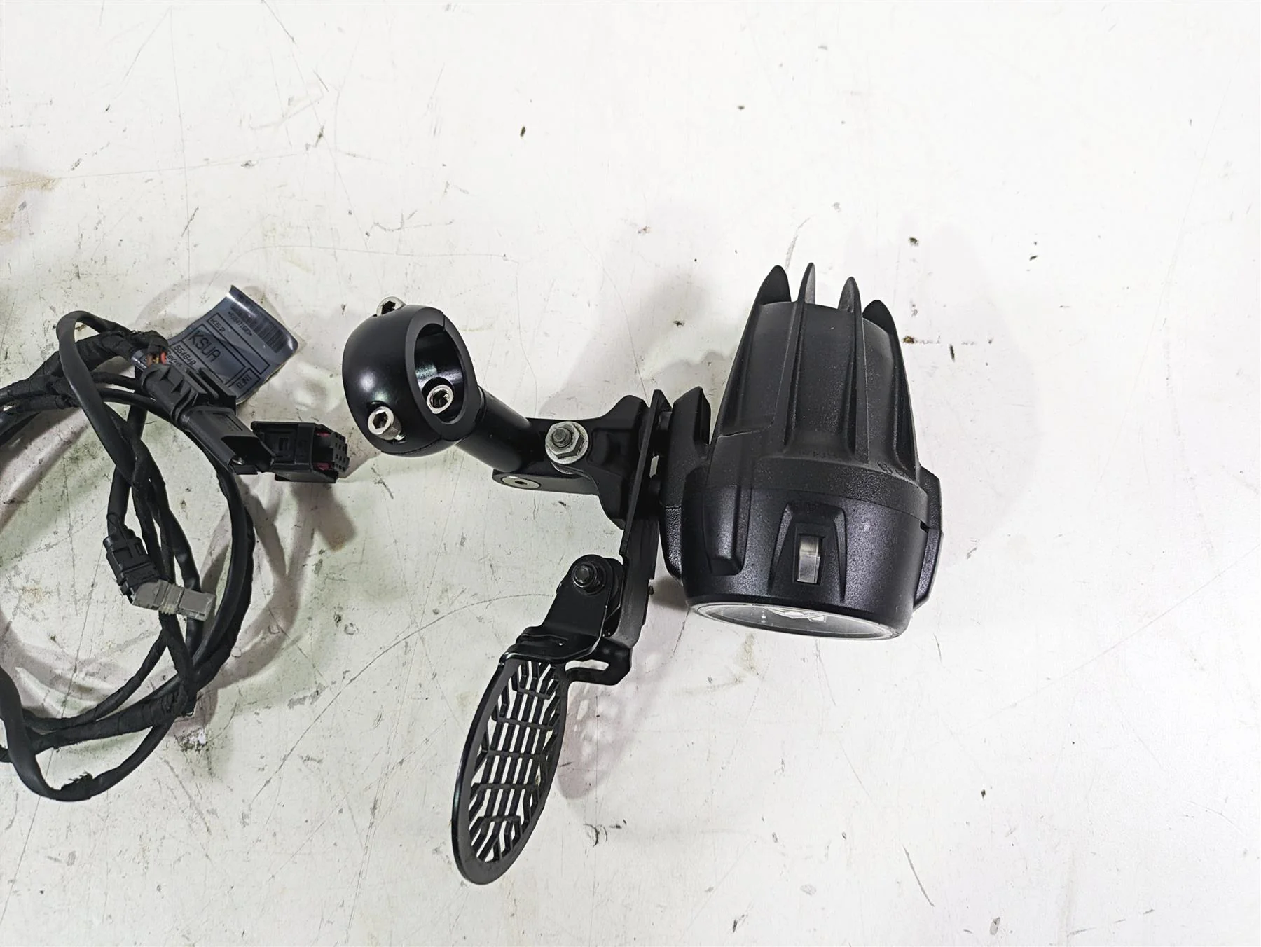 2022 BMW R1250 RT K052 Led Front Fog Spot Light Lamp Set -READ 63179457322 - Image 4