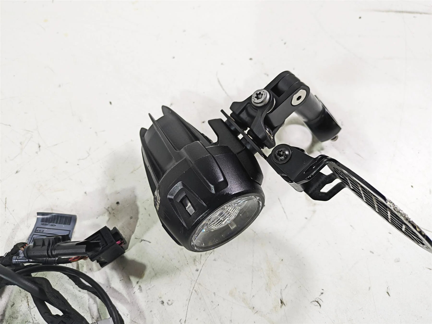 2022 BMW R1250 RT K052 Led Front Fog Spot Light Lamp Set -READ 63179457322 - Image 6