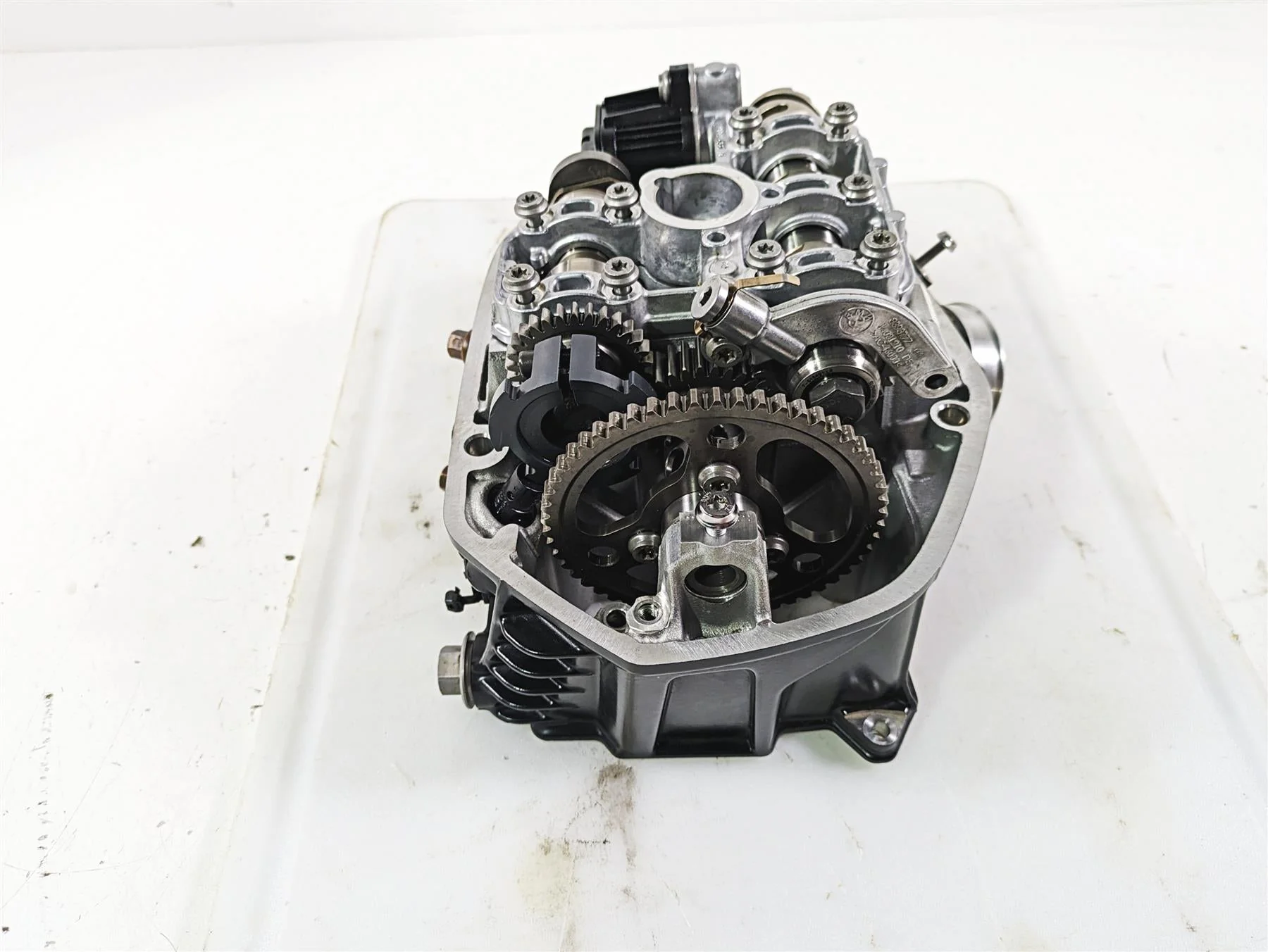 2022 BMW R1250 RT K052 Left Cylinder Head Cylinderhead 11128504123 - Image 2