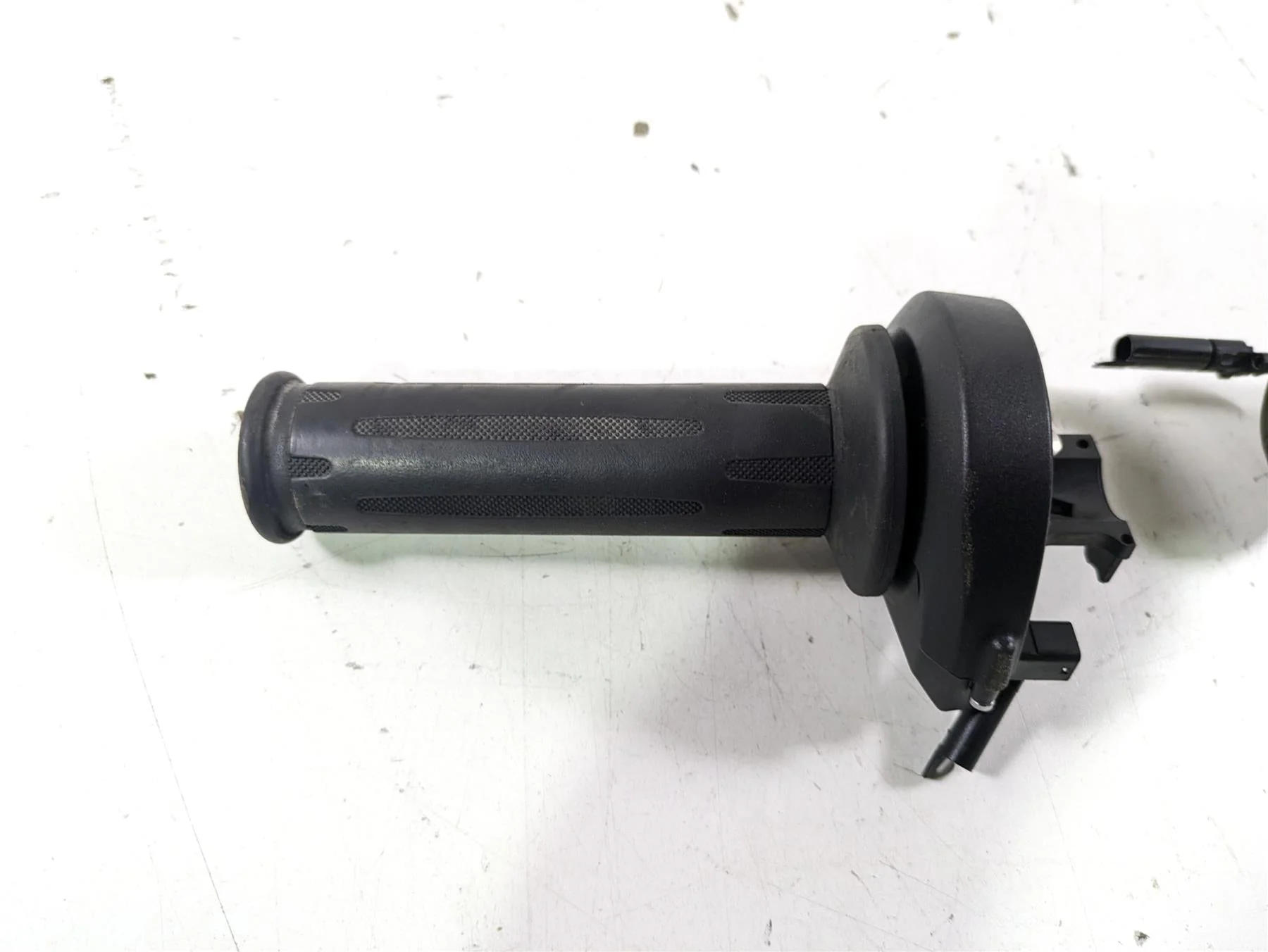 2022 BMW R1250 RT K052 Left Right Heated Hand Grip Set 61318549455 61318552124 - Image 4