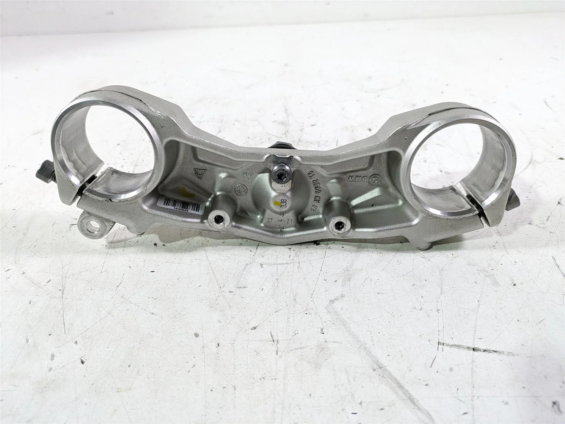 2022 BMW R1250 RT K052 Lower Triple Tree Steering Clamp 31429443338 - Image 8