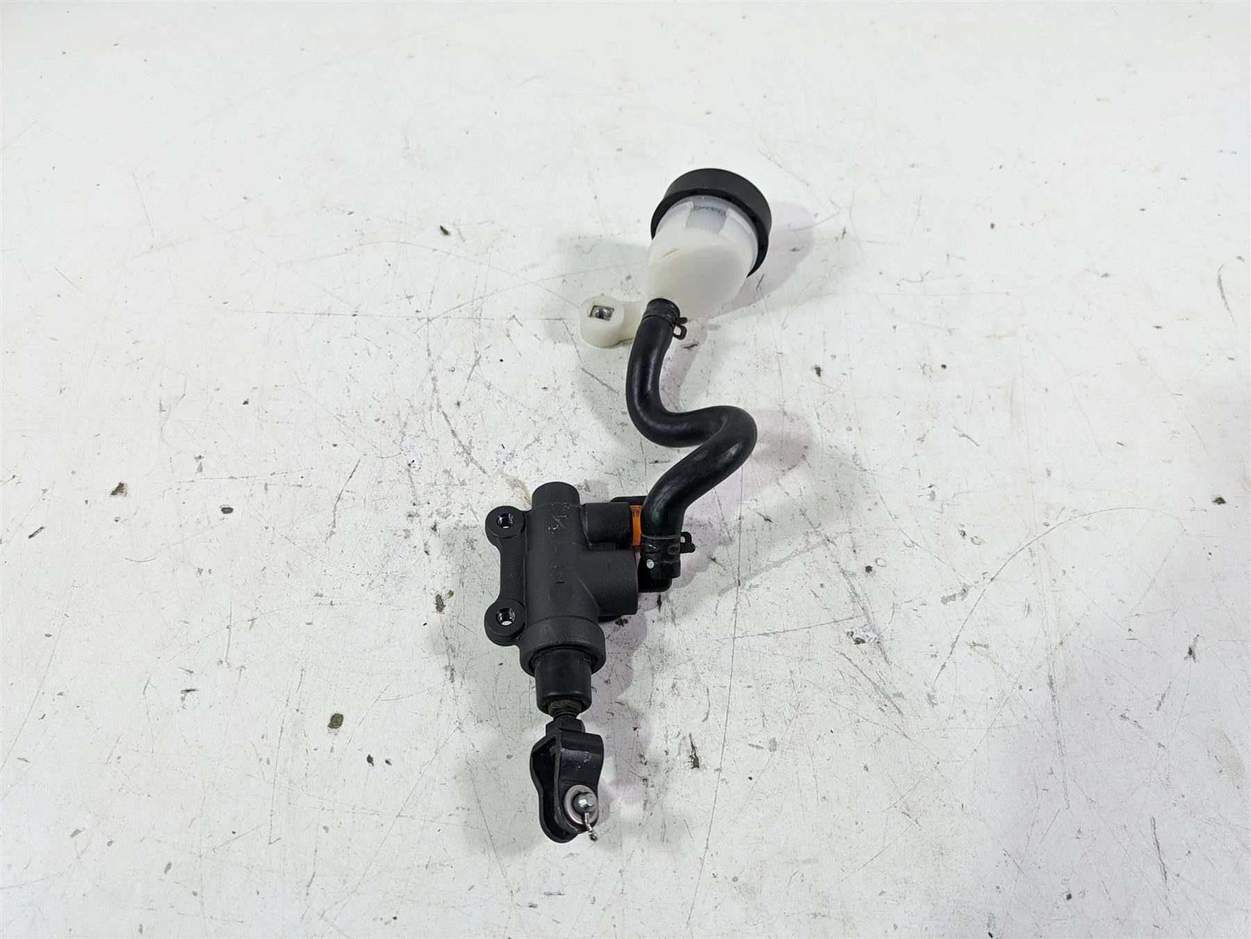 2022 BMW R1250 RT K052 Nissin Rear Brake Master Cylinder 1/2" 34318522398 - Image 10