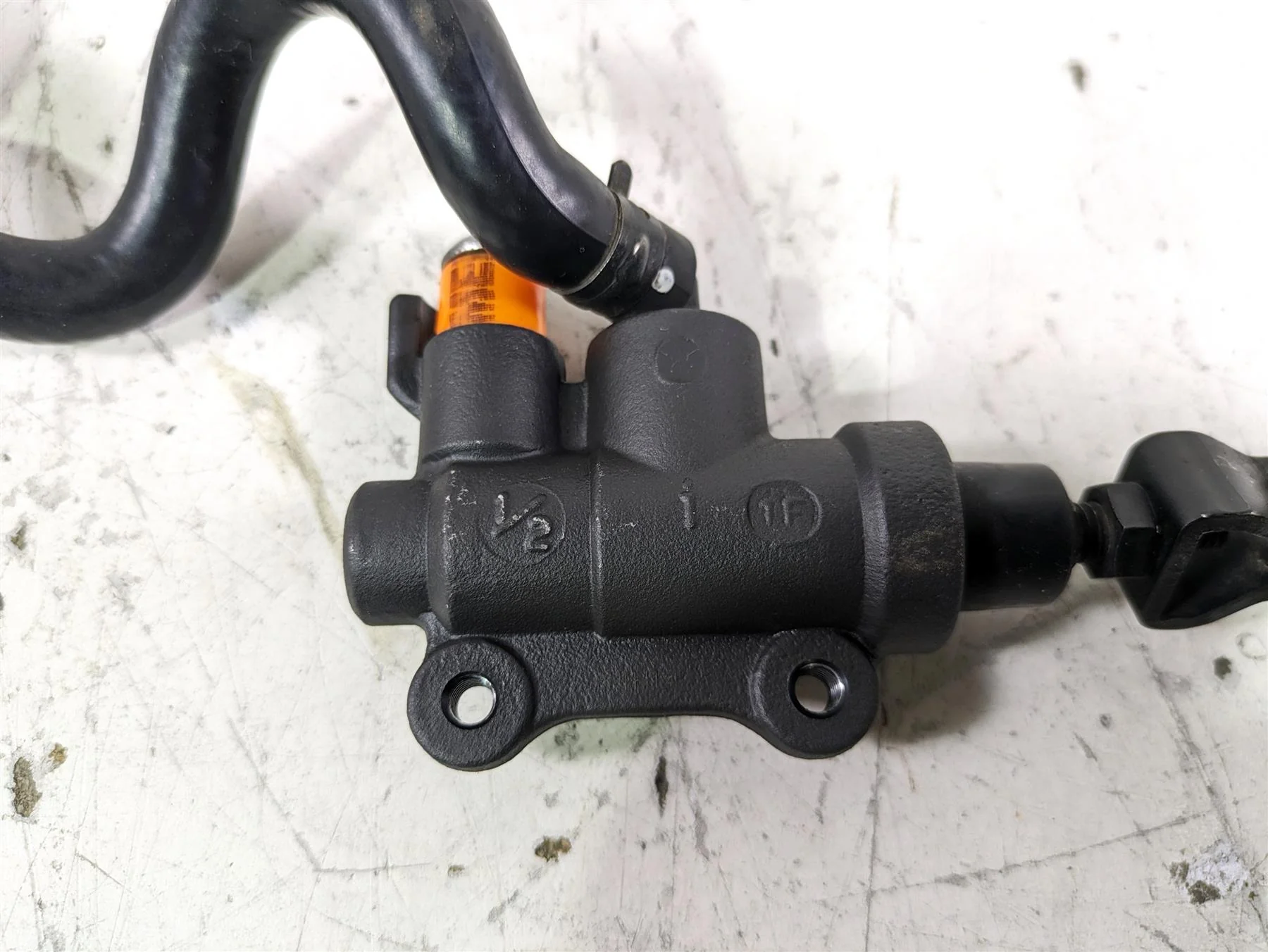 2022 BMW R1250 RT K052 Nissin Rear Brake Master Cylinder 1/2" 34318522398 - Image 3