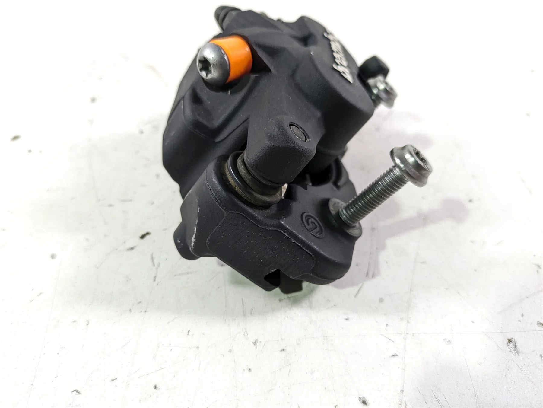 2022 BMW R1250 RT K052 Rear Brembo Brake Caliper + Bracket 34218535160 - Image 11